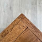 Industrial row in metal and oak.