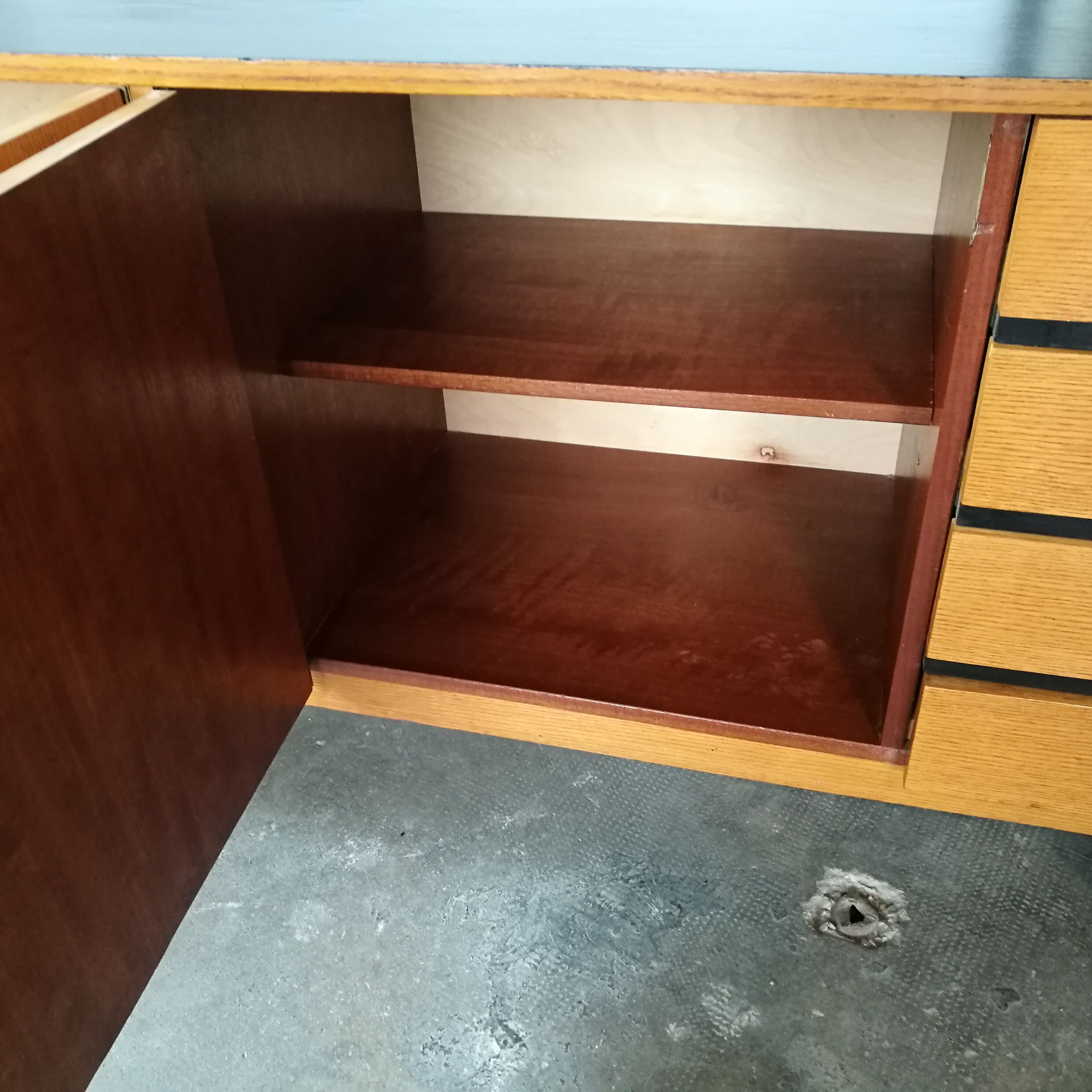 Vintage line in blond wood