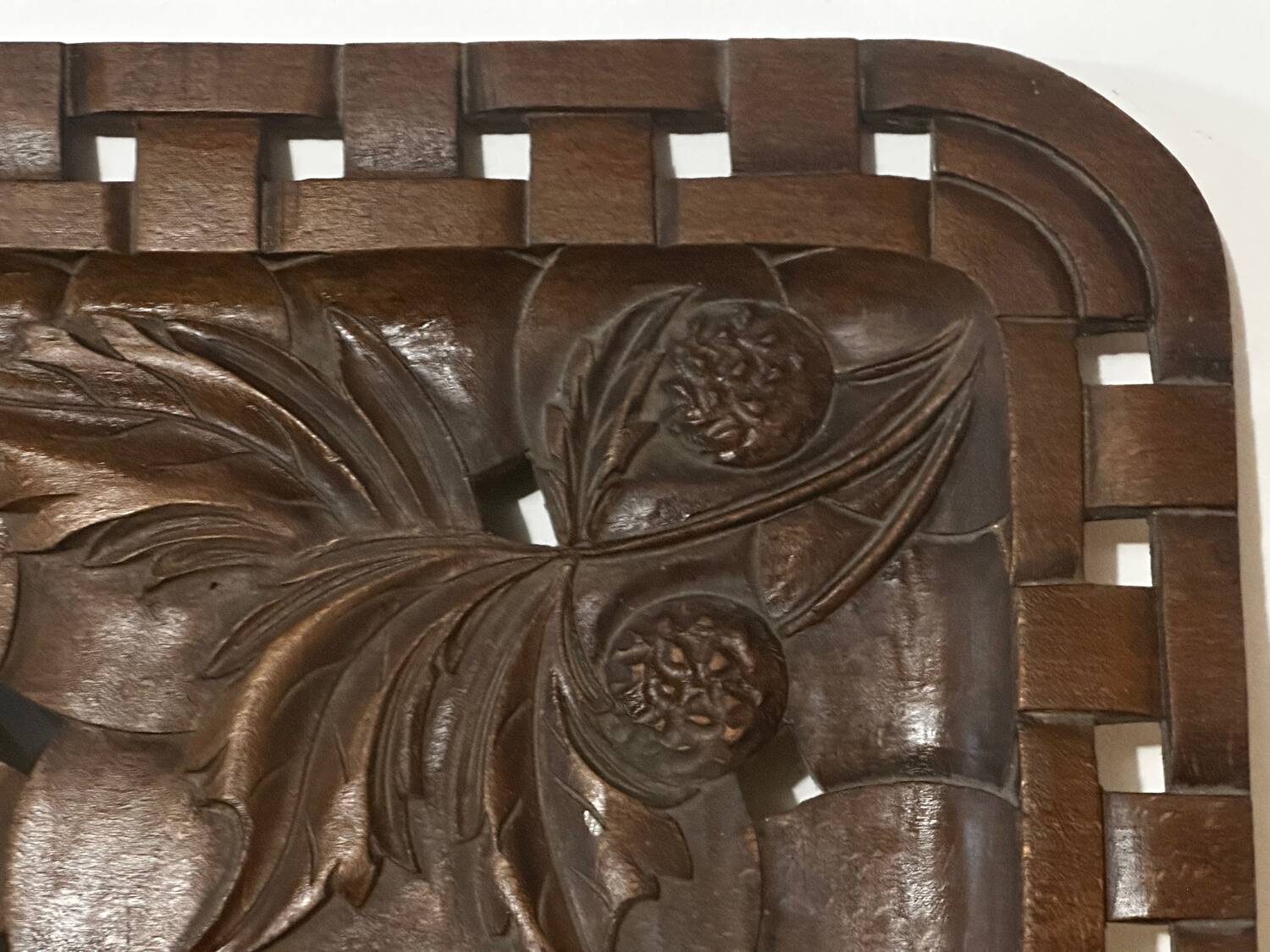 Grand Plateau/ Vintage 1950s Ashtray in Carved Wood