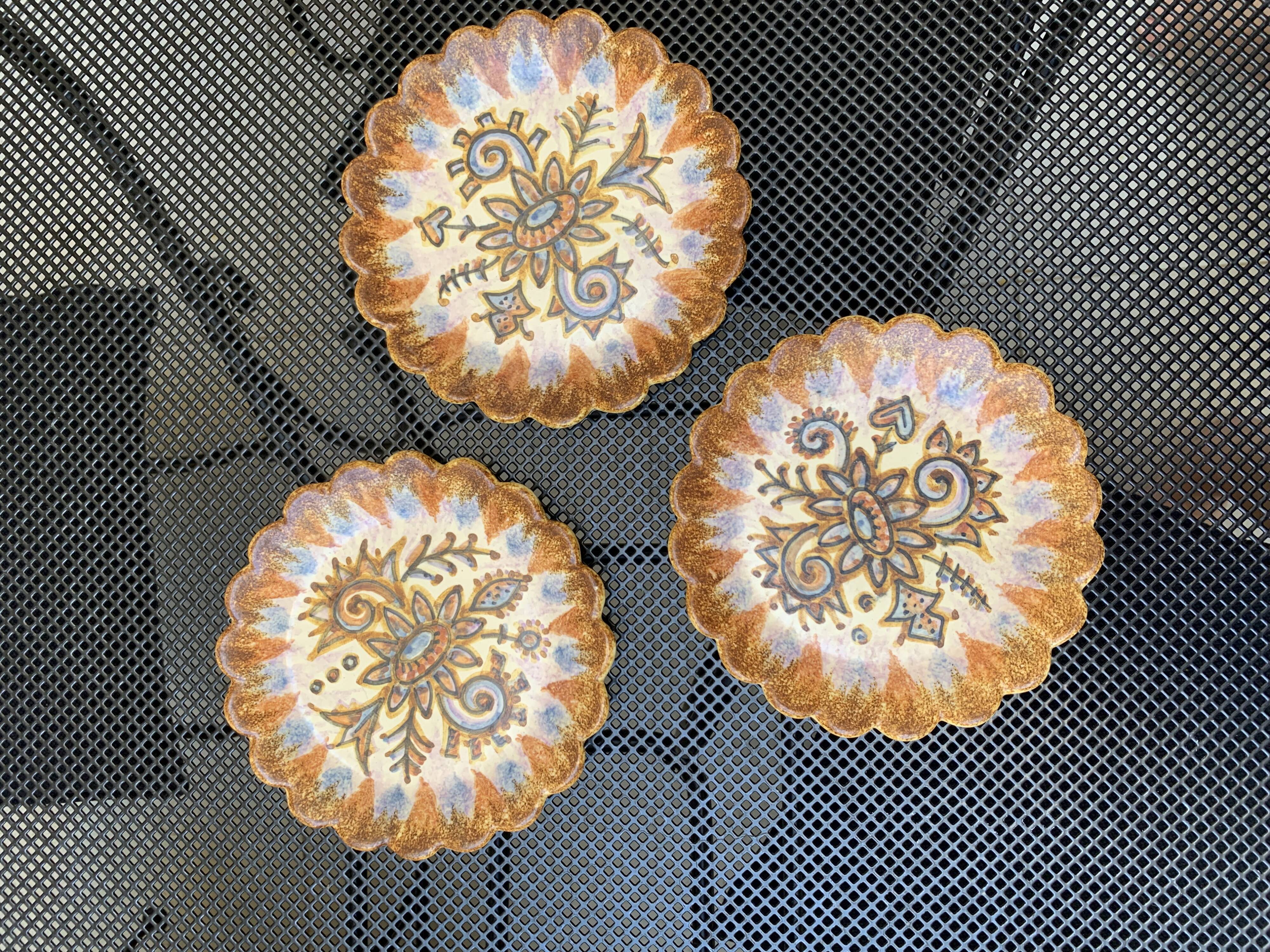 Set of 3 Quimper Kéraluc dessert plates