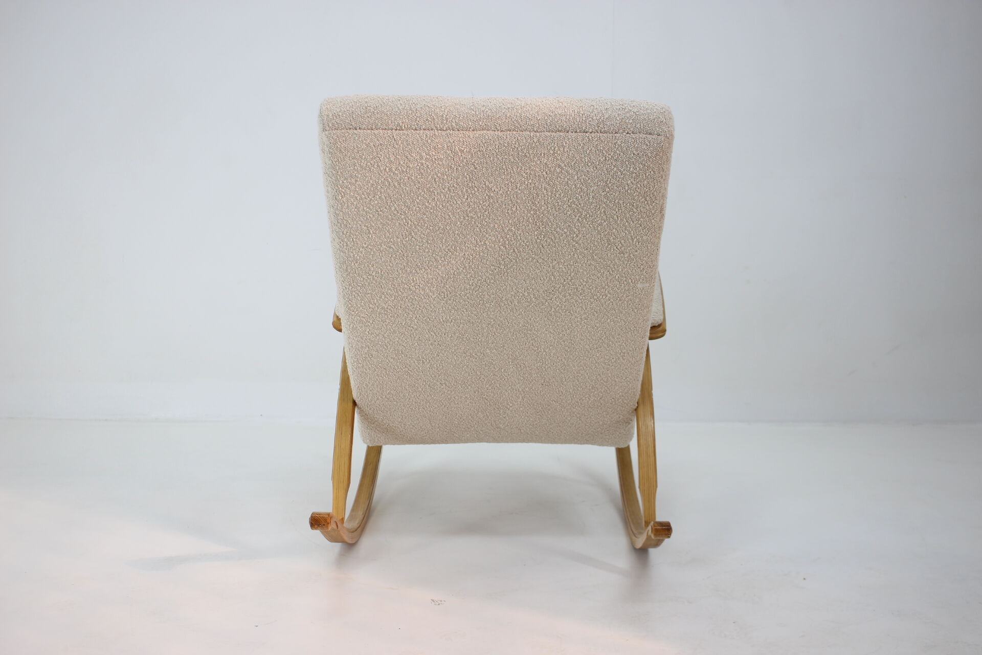 1960s beech bentwood rocking chairs in bouclé