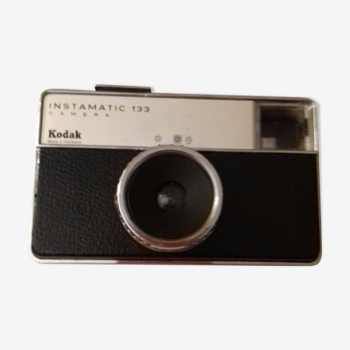 Kodak camera, instamatic 133