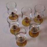 6 vintage stemmed glasses in very good condition