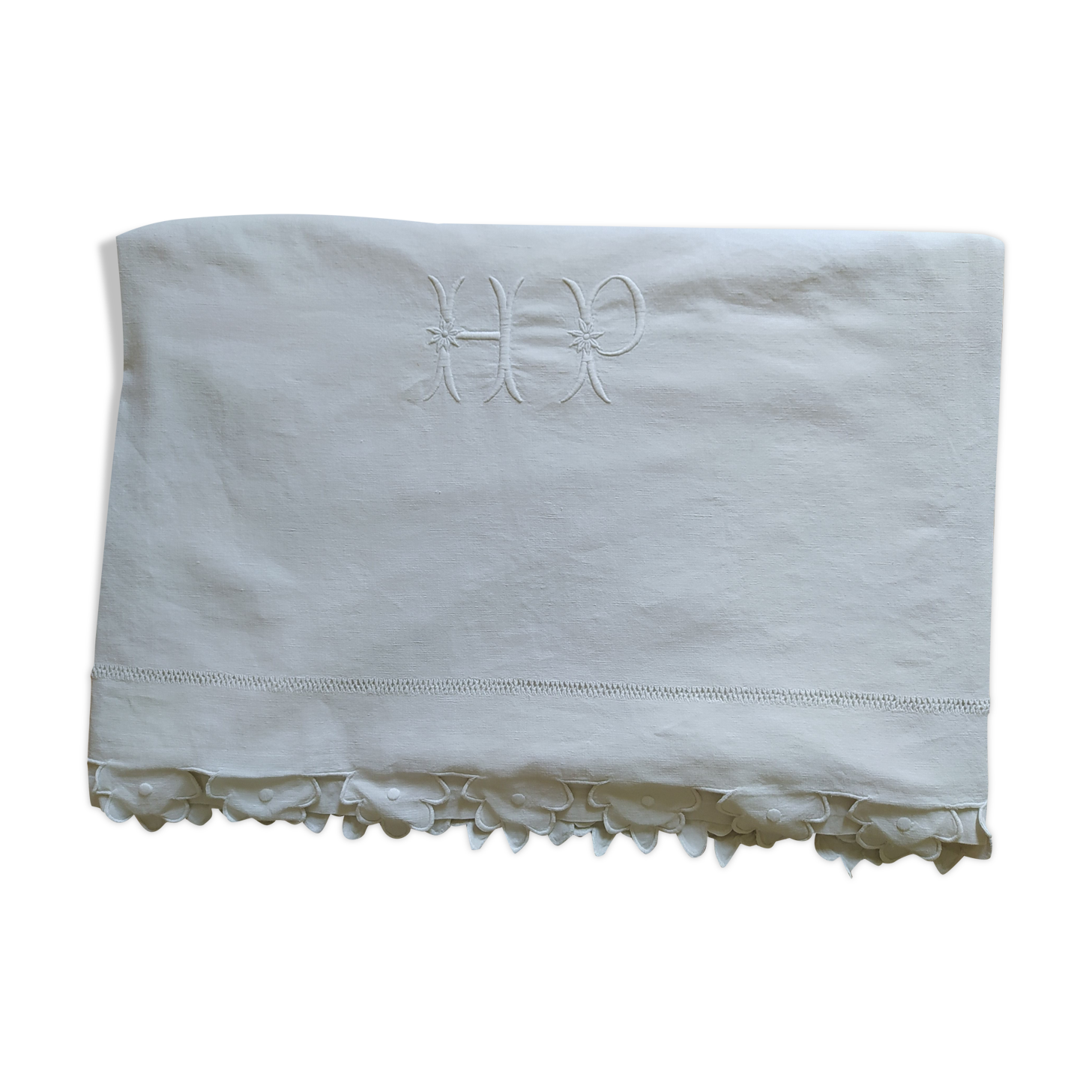 Old flat sheet with festoons 140 embroidered monogram initials HP