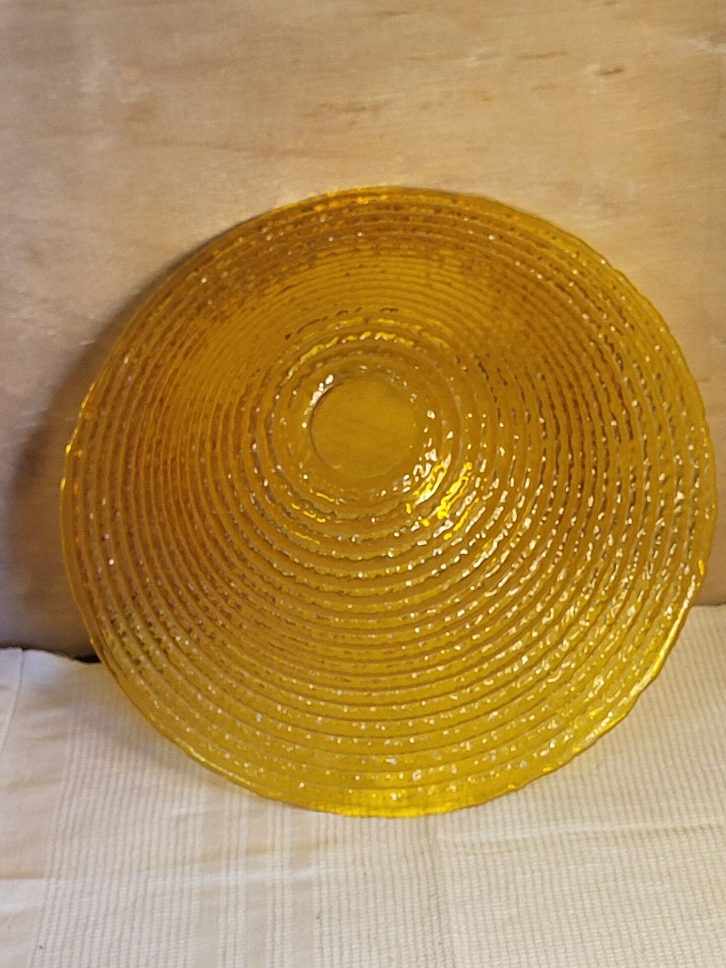 Yellow suspension
