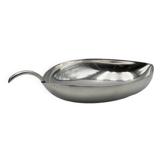 Vintage allure: Lino Sabattini's Christofle Leaf Dish. 1970s Gallia Collection