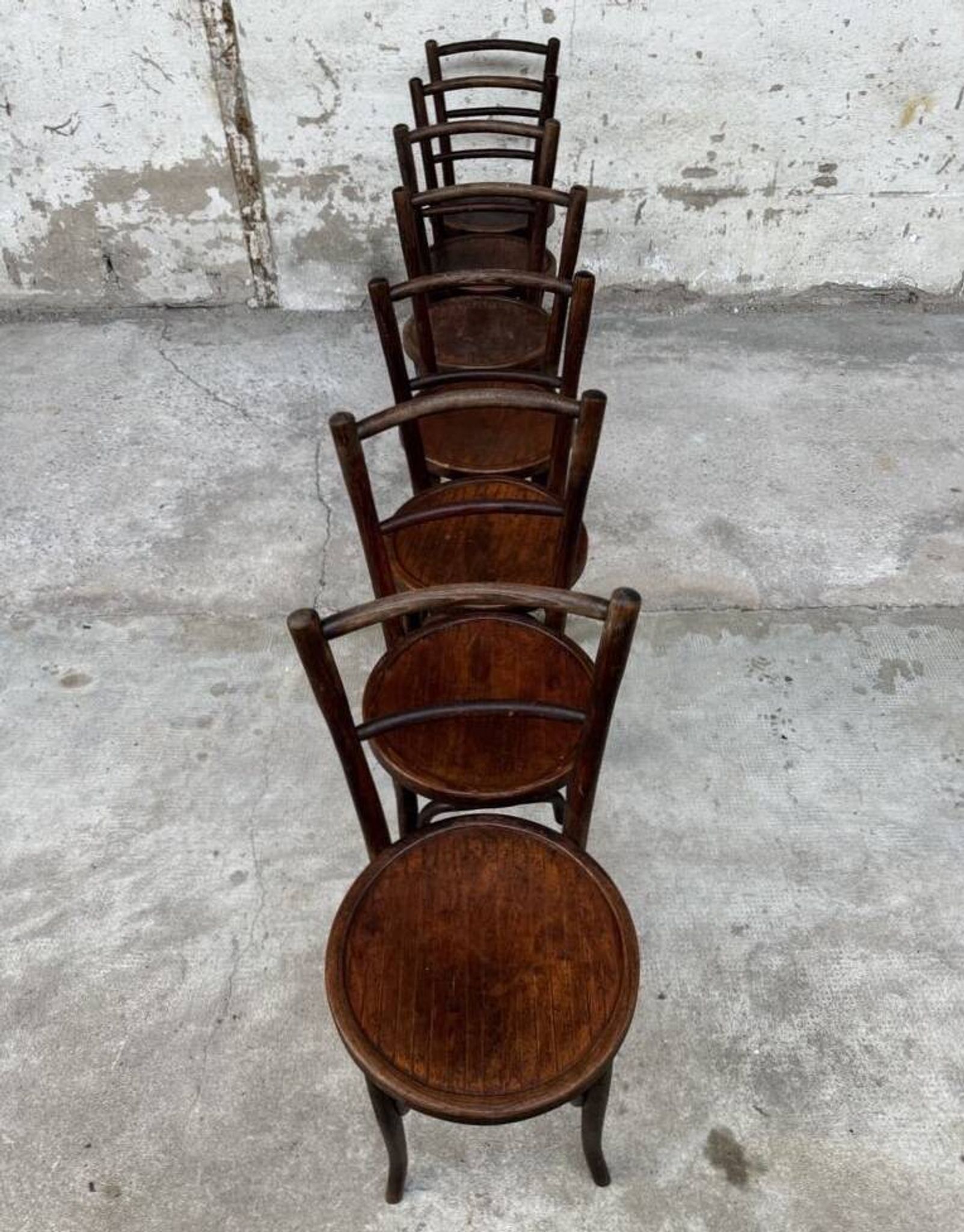 Set of 7 old Baumann bistro chairs in curved wood with round seat