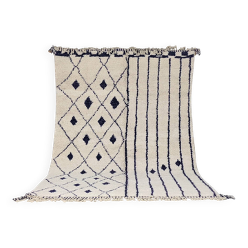 Large Beni Ouarain rug, 295 x 210 cm
