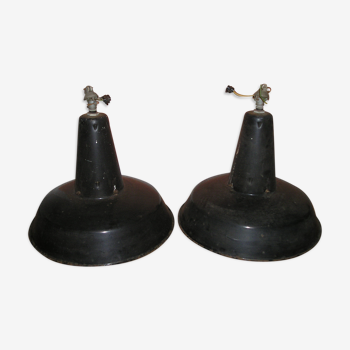 Pair of enamelled tole hanging lamps, "gamelle" lamps