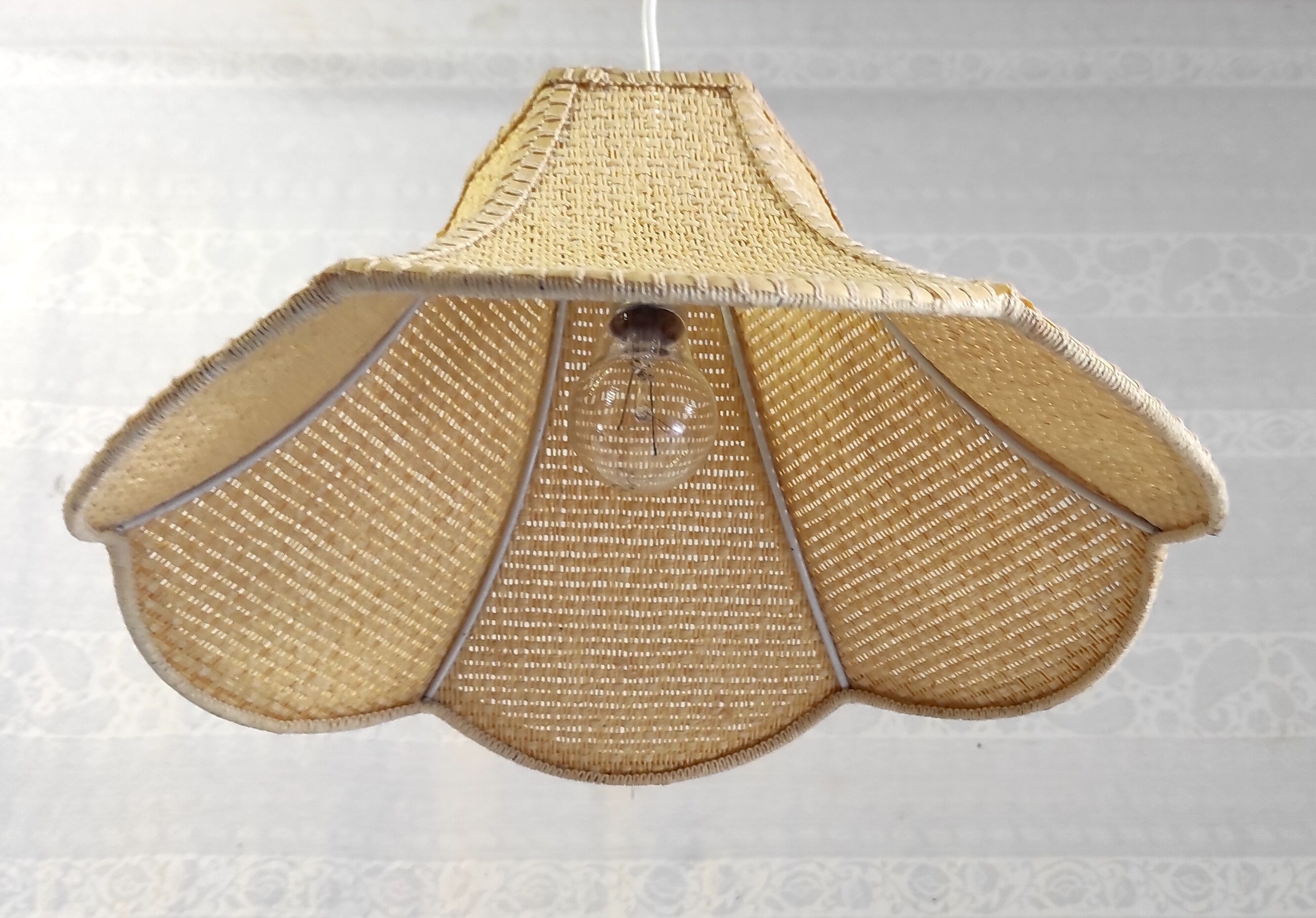 Rattan flower suspension "made in Korea" – 70s/80s