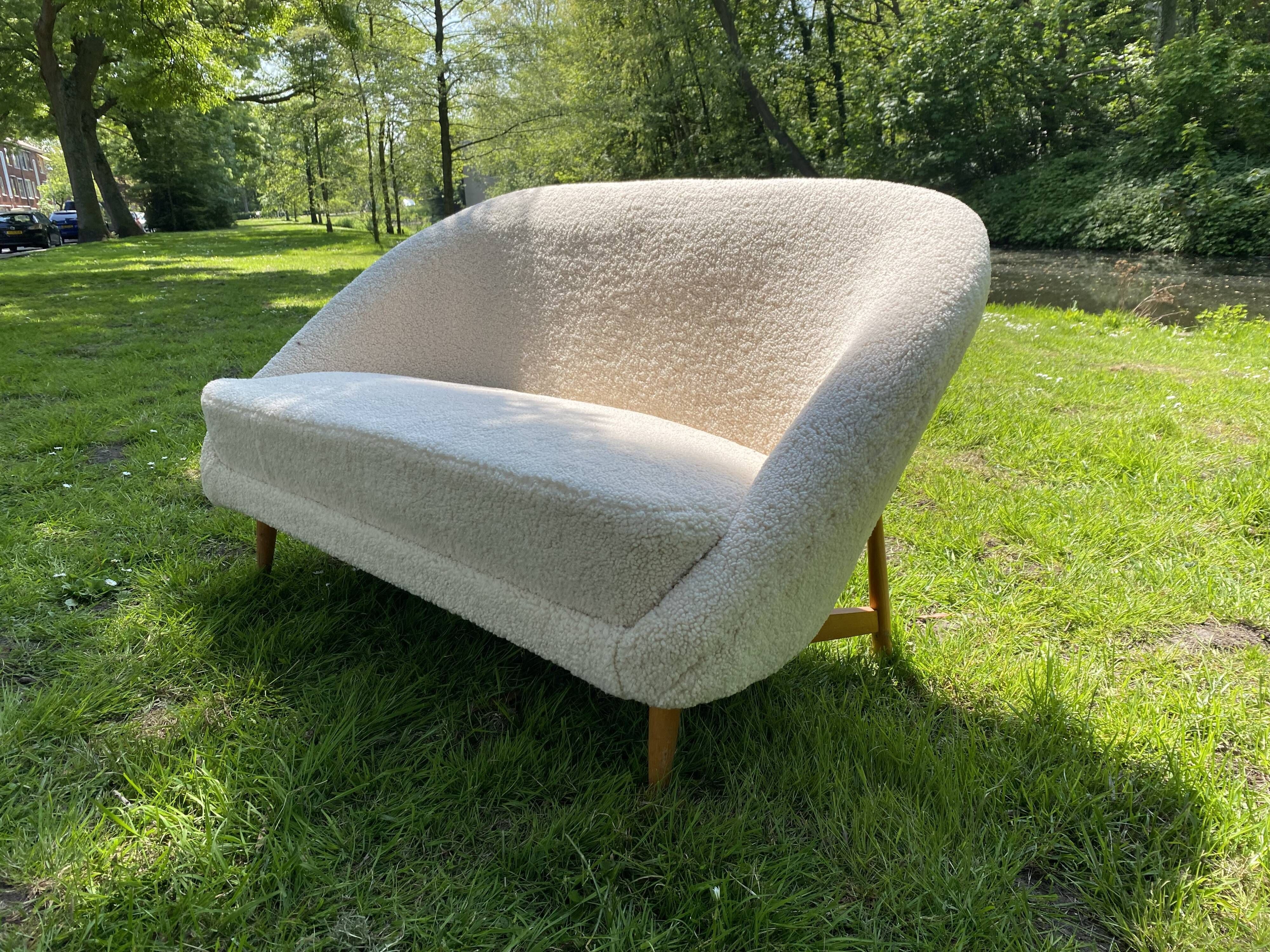 Canapé vintage bouclé 115 par Theo Ruth pour Artifort, années 1950