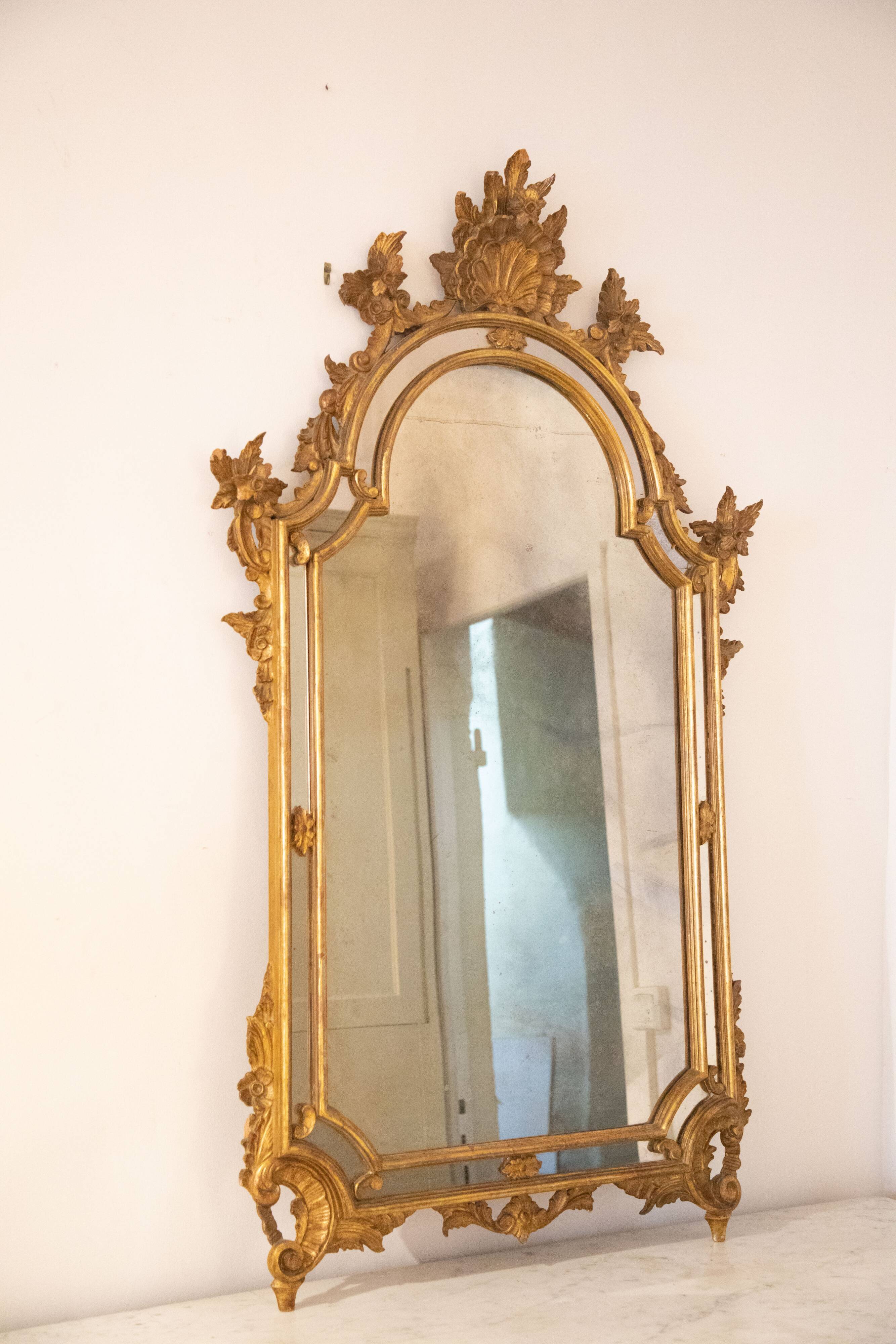 Mirror with wooden glazing beads, gold, 19th century, Italy