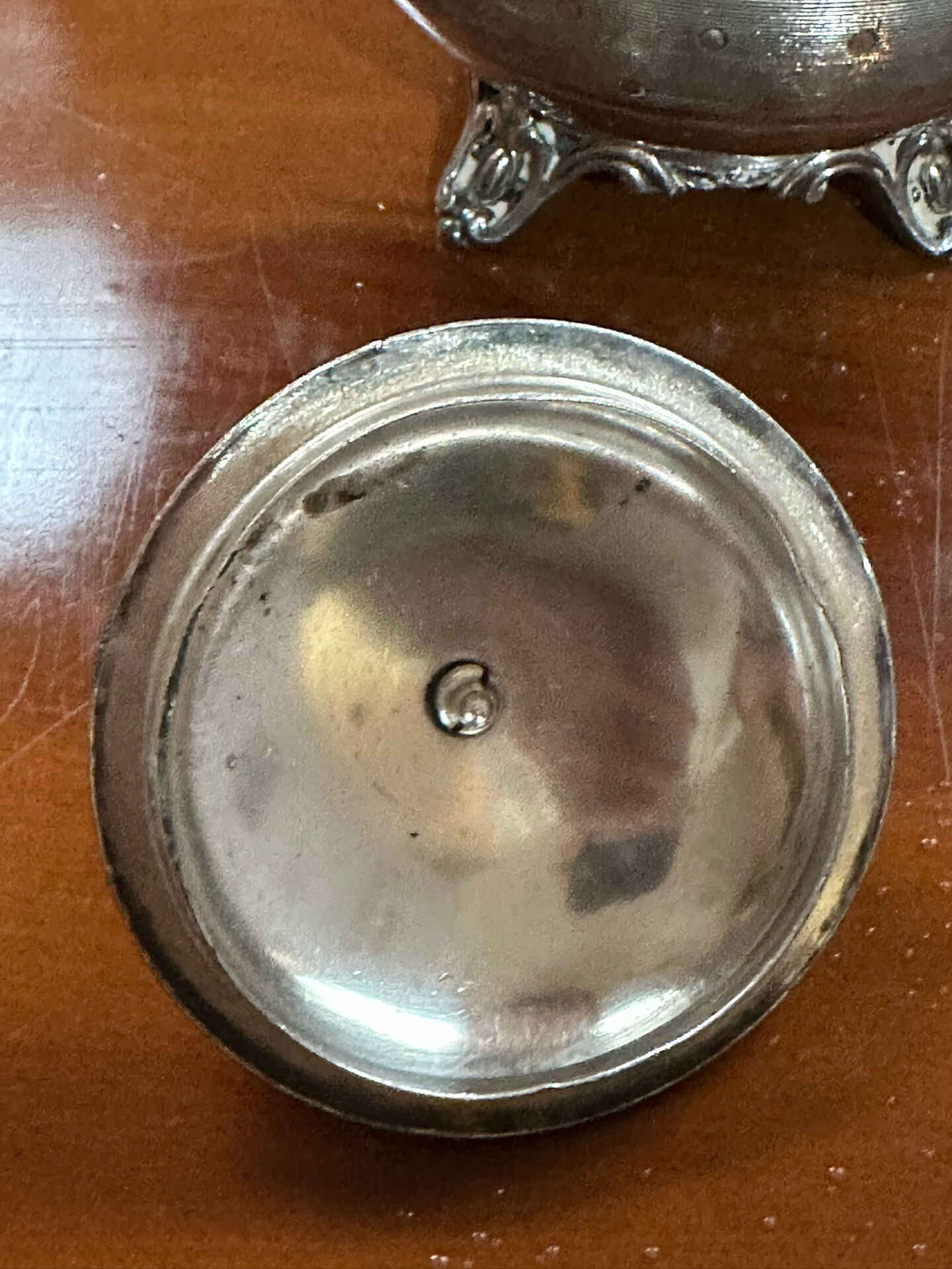 Silver-plated metal sugar bowl from the Art Nouveau period.