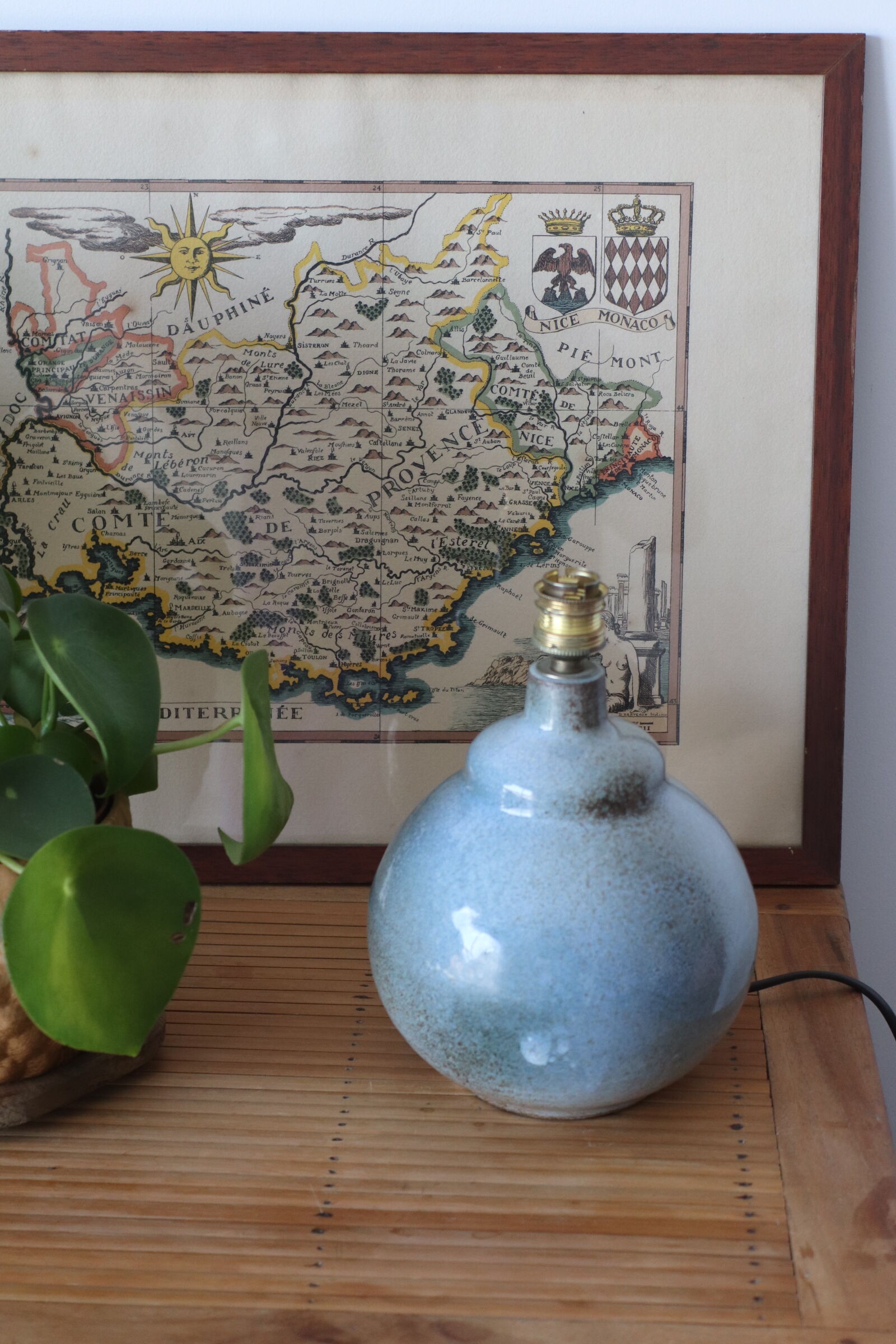 Blue ceramic ball lamp foot