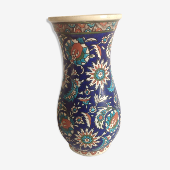 Oriental vase