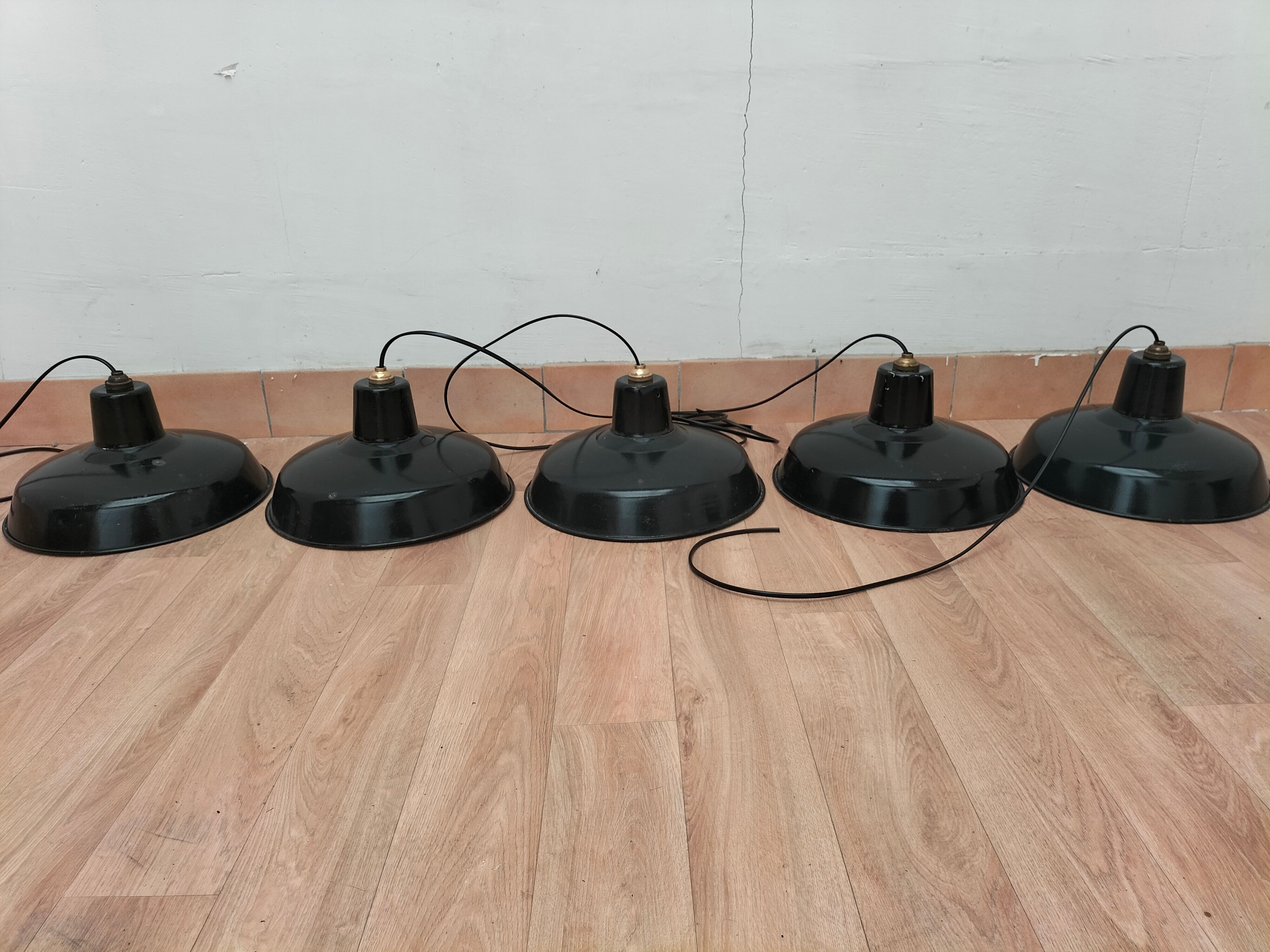 Set of 5 hanging lamps
