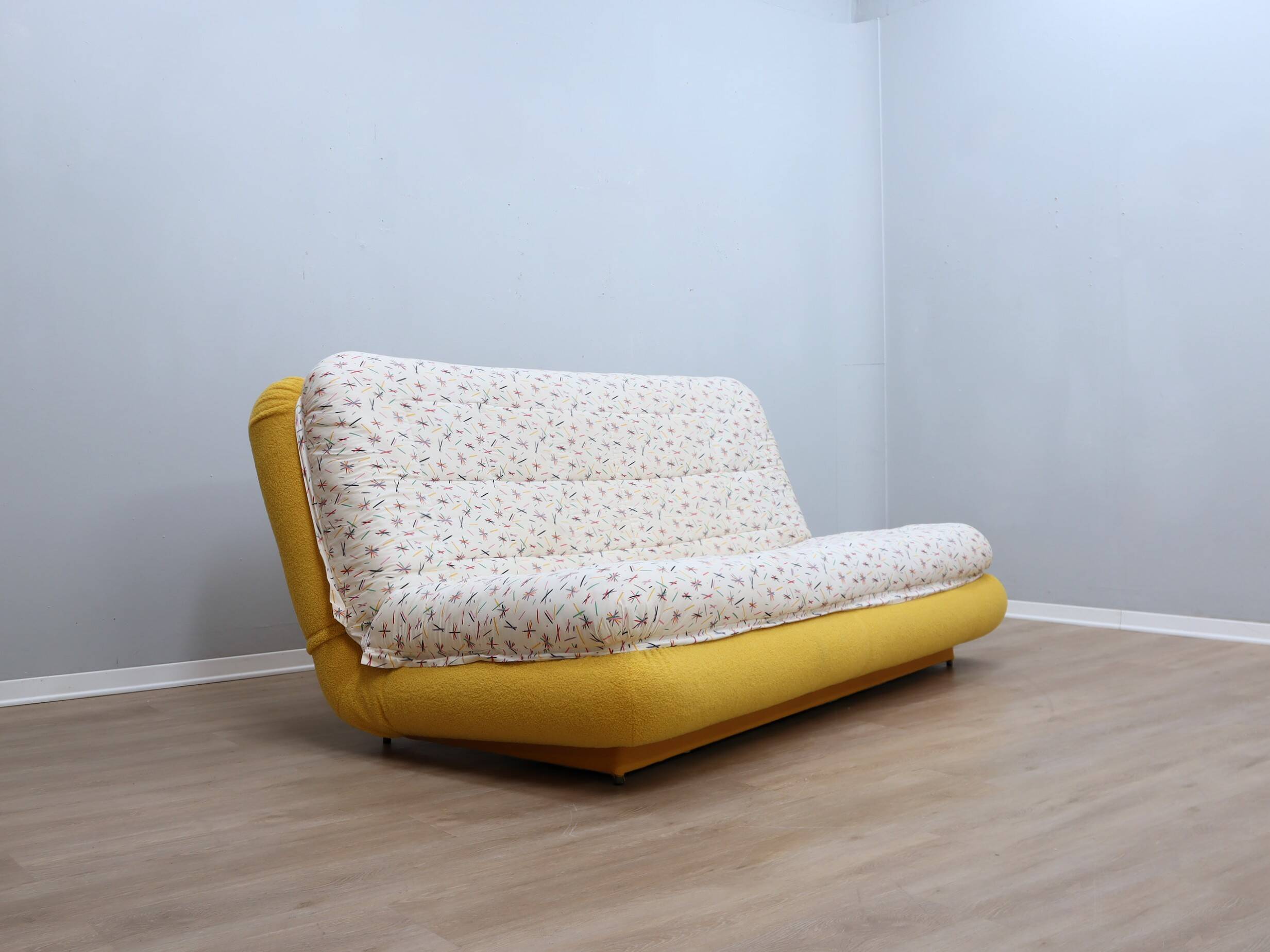 Dr. Jekyll & Mr. Hyde modular sofa Bed by Poltrona Frau 1980s