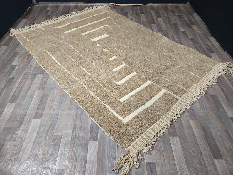 Natural handmade Berber rug, size 150 x 250 cm