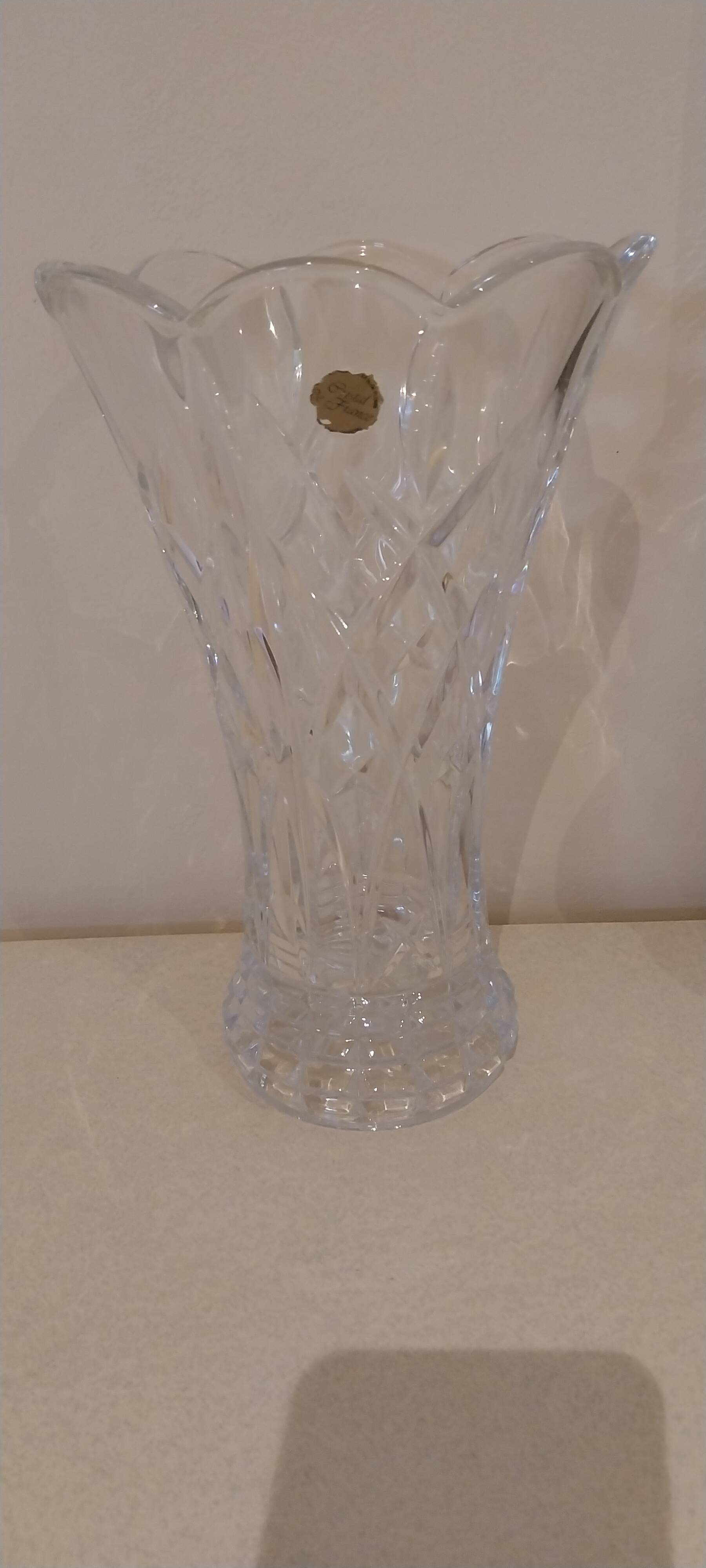Crystal vase