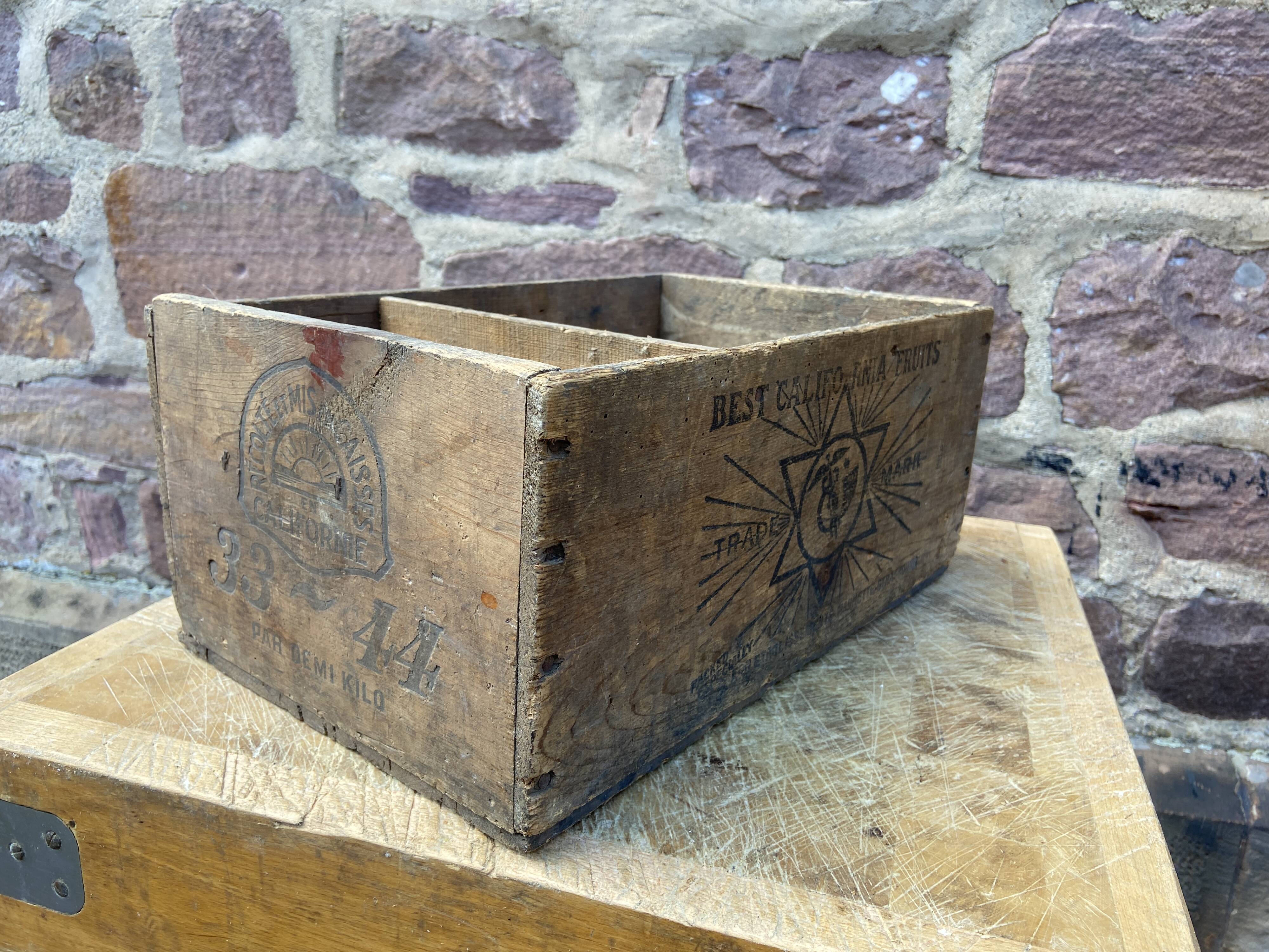 Vintage wooden case usa