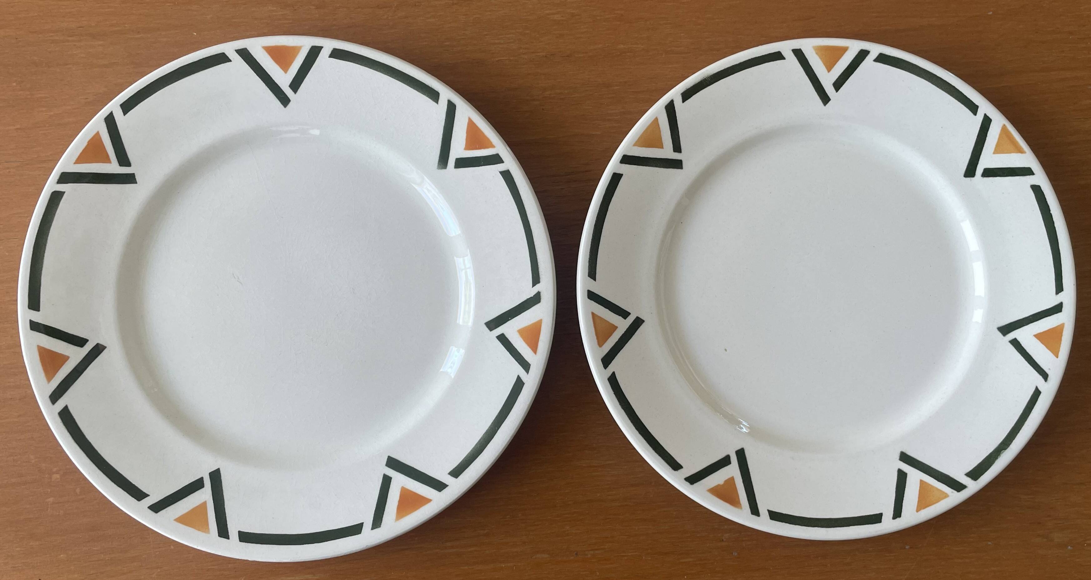 8 antique dessert plates in faience from Salins-lès-Bains (Jura)