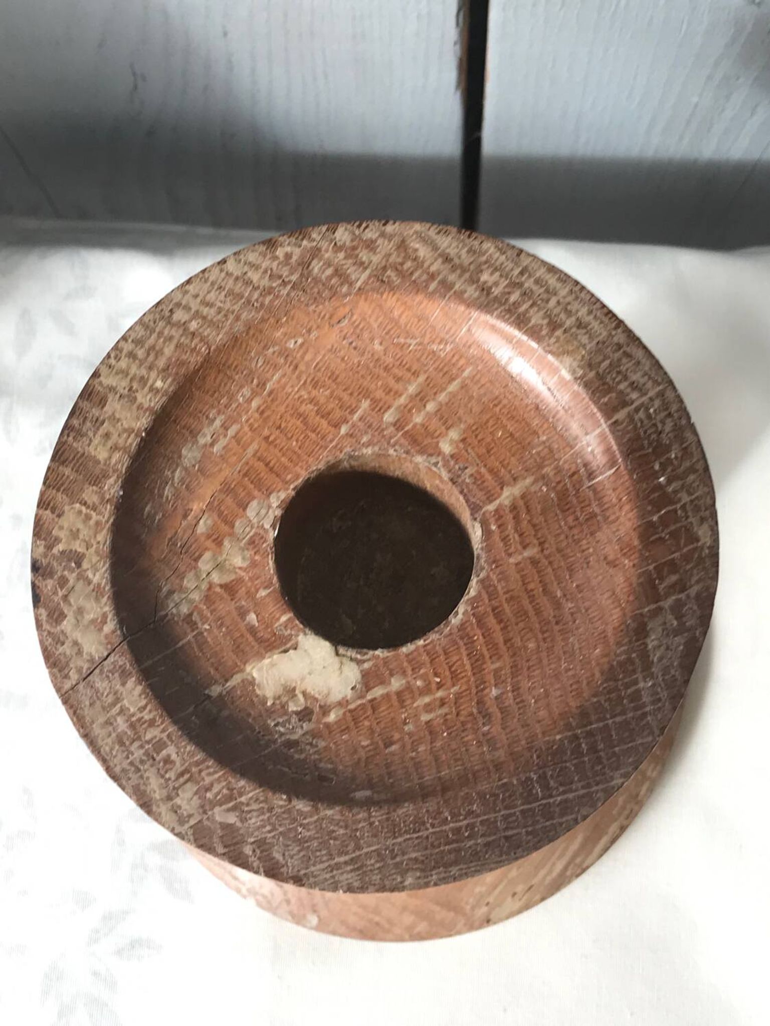 Paire de bougeoirs en bois, années 1950