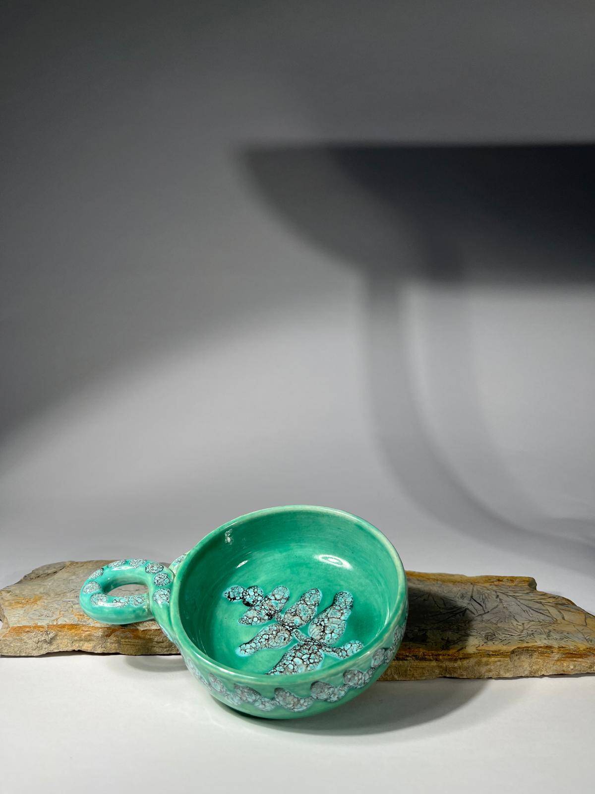 Set of 8 ceramic bowls with leaf decoration, signed Nissy Annecy, vintage