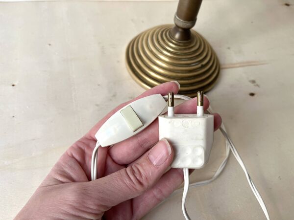 Lampe en bronze ''glands'' années 50, luminaire naturaliste vintage