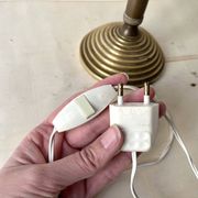 Lampe en bronze "glands" années 50, luminaire naturaliste vintage