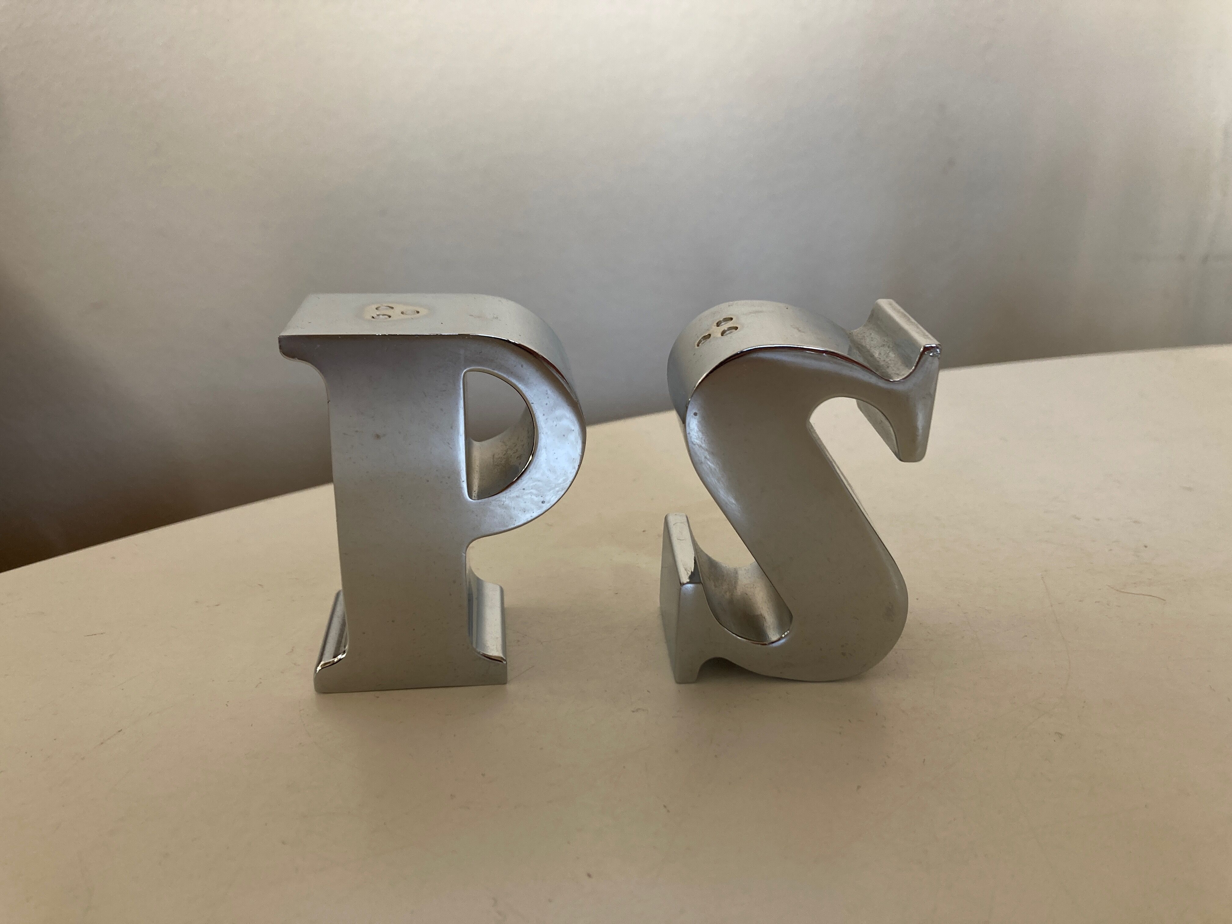 Produit BHV set poivre et sel PS en métal chromé