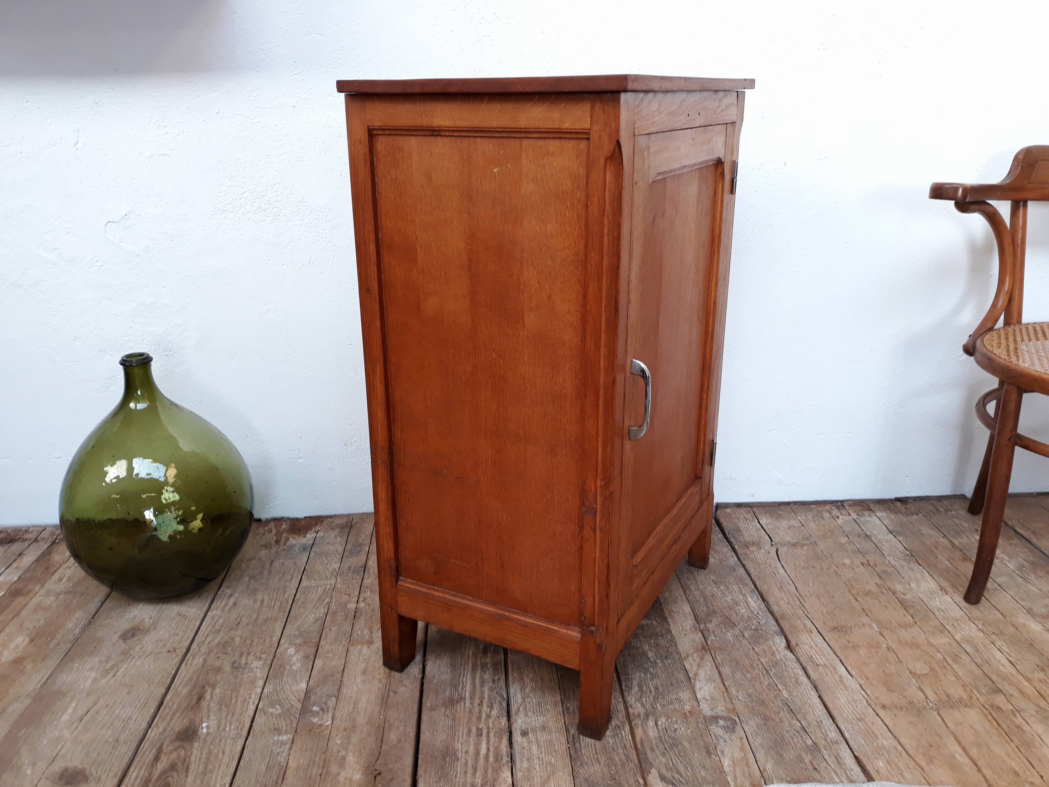 Buffet Paris vintage