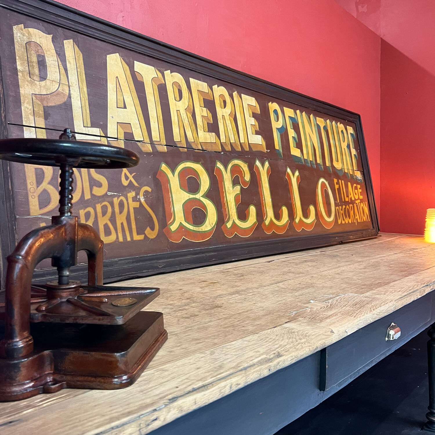 Press to bind stationery of progress