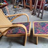 Resting rattan chair - rests feet