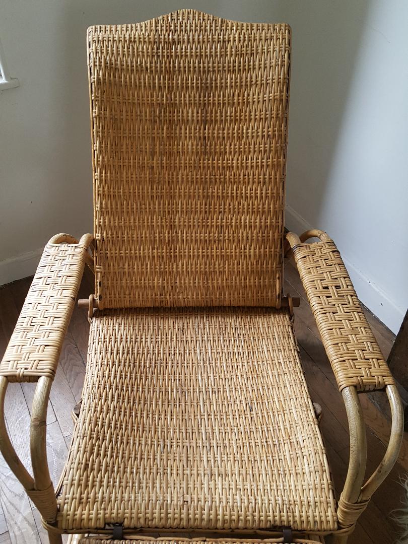 Rattan lounge chair
