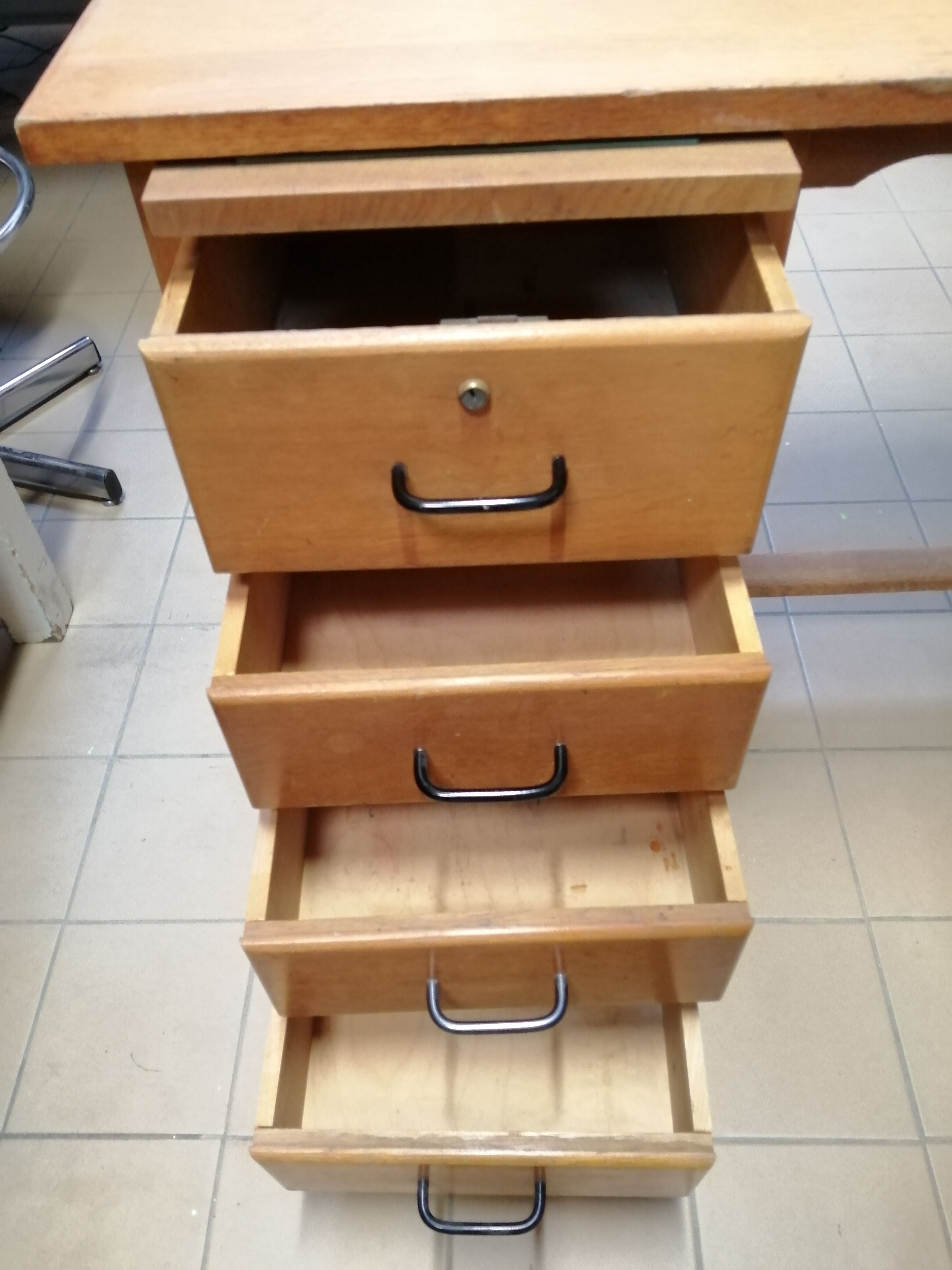 Vintage wooden desk - 60s/70s