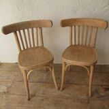 Paire de chaises bistrot en bois brut