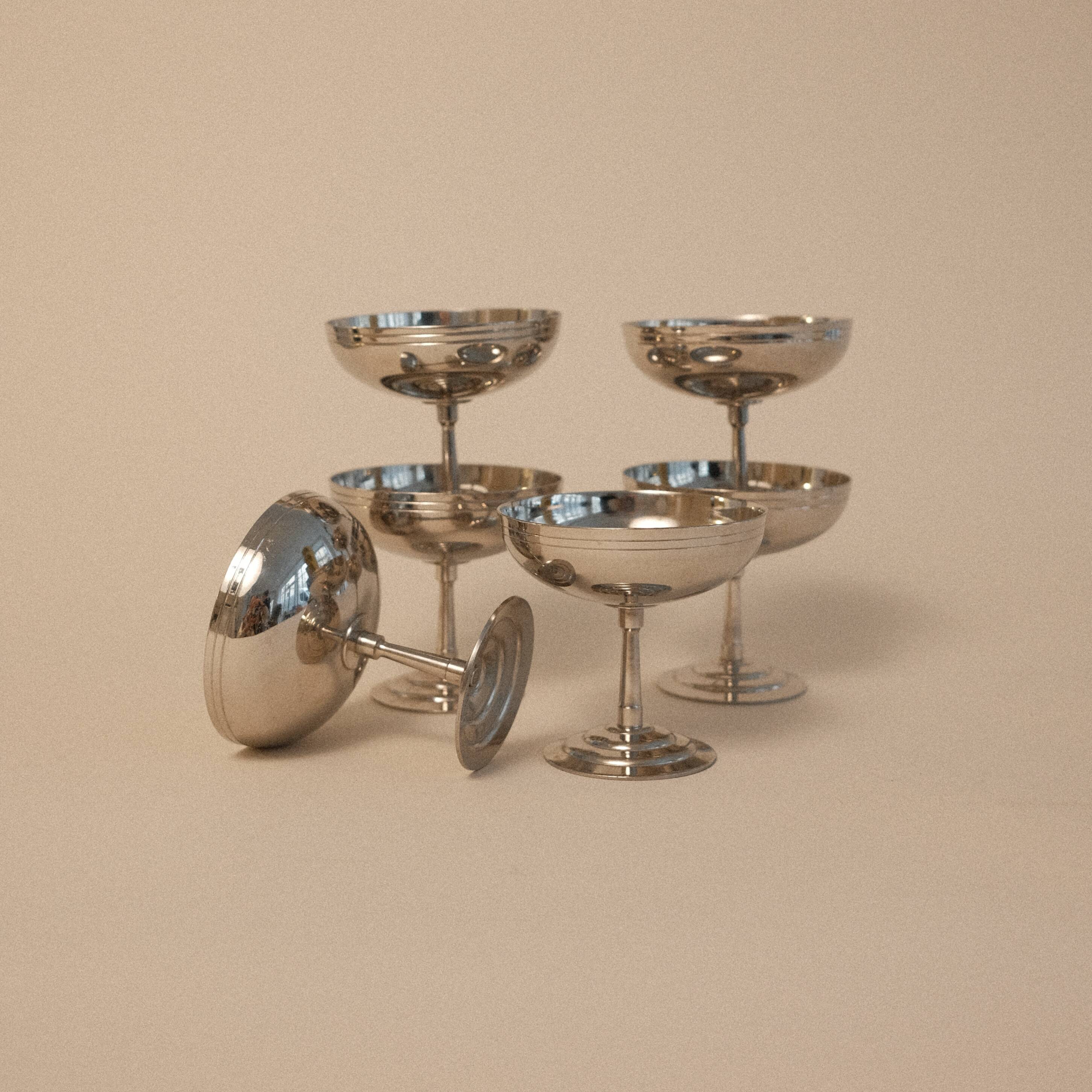 Set of 6 stainless steel cups