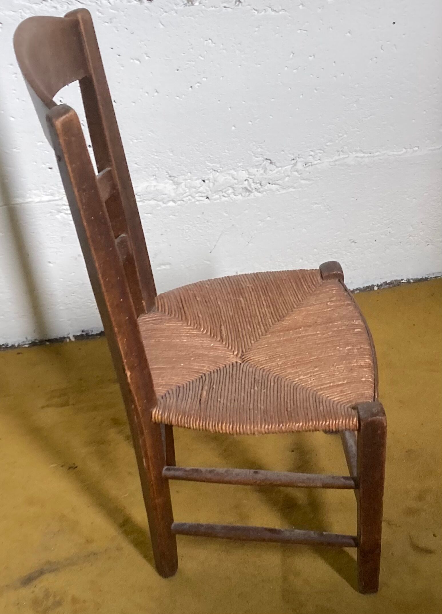Chaise paillée campagne