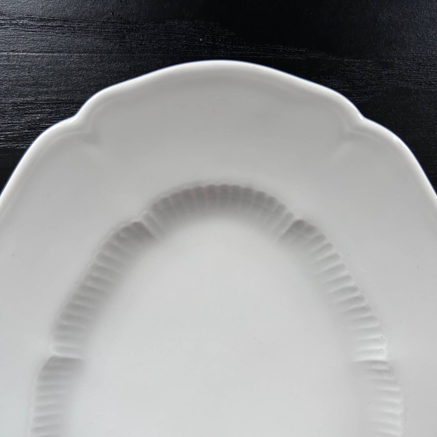 Pair of classic oval dishes
