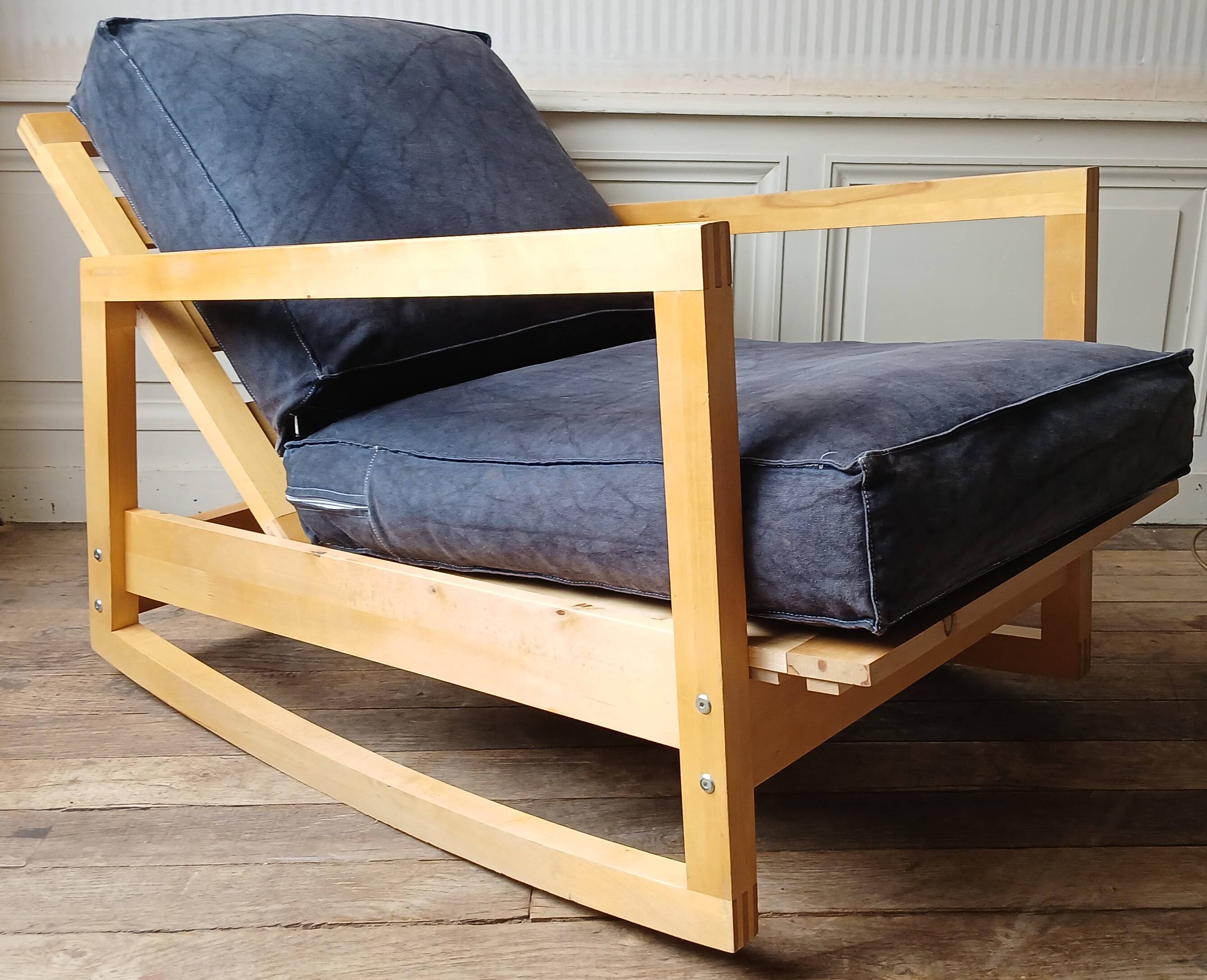Nike Karlson & Jon Eliason pour Ikea, 2007. Fauteuil à bascule "Lillberg"