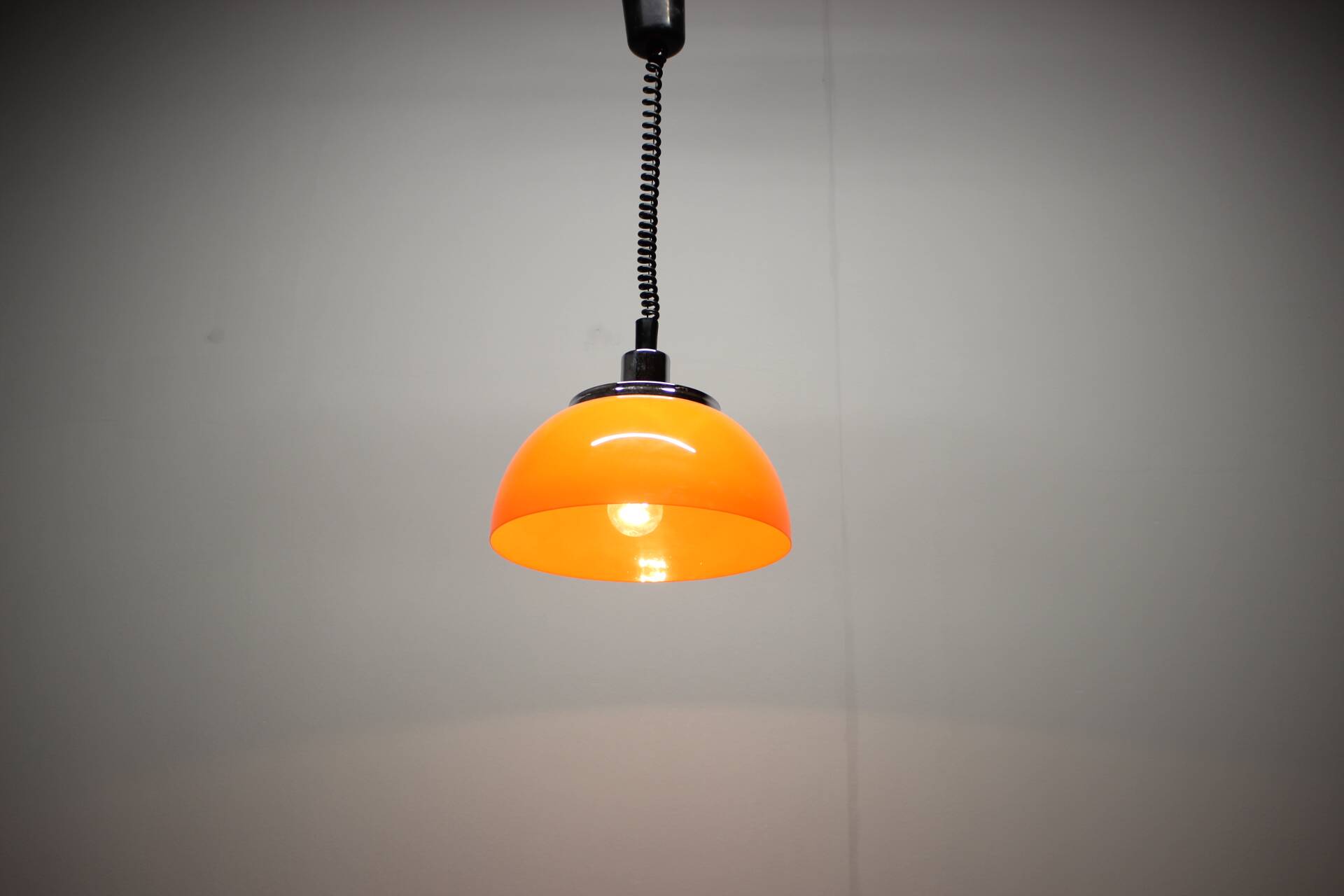 Adjustable plastic suspension from the mid-century by Meblo, Italy, 1970s.