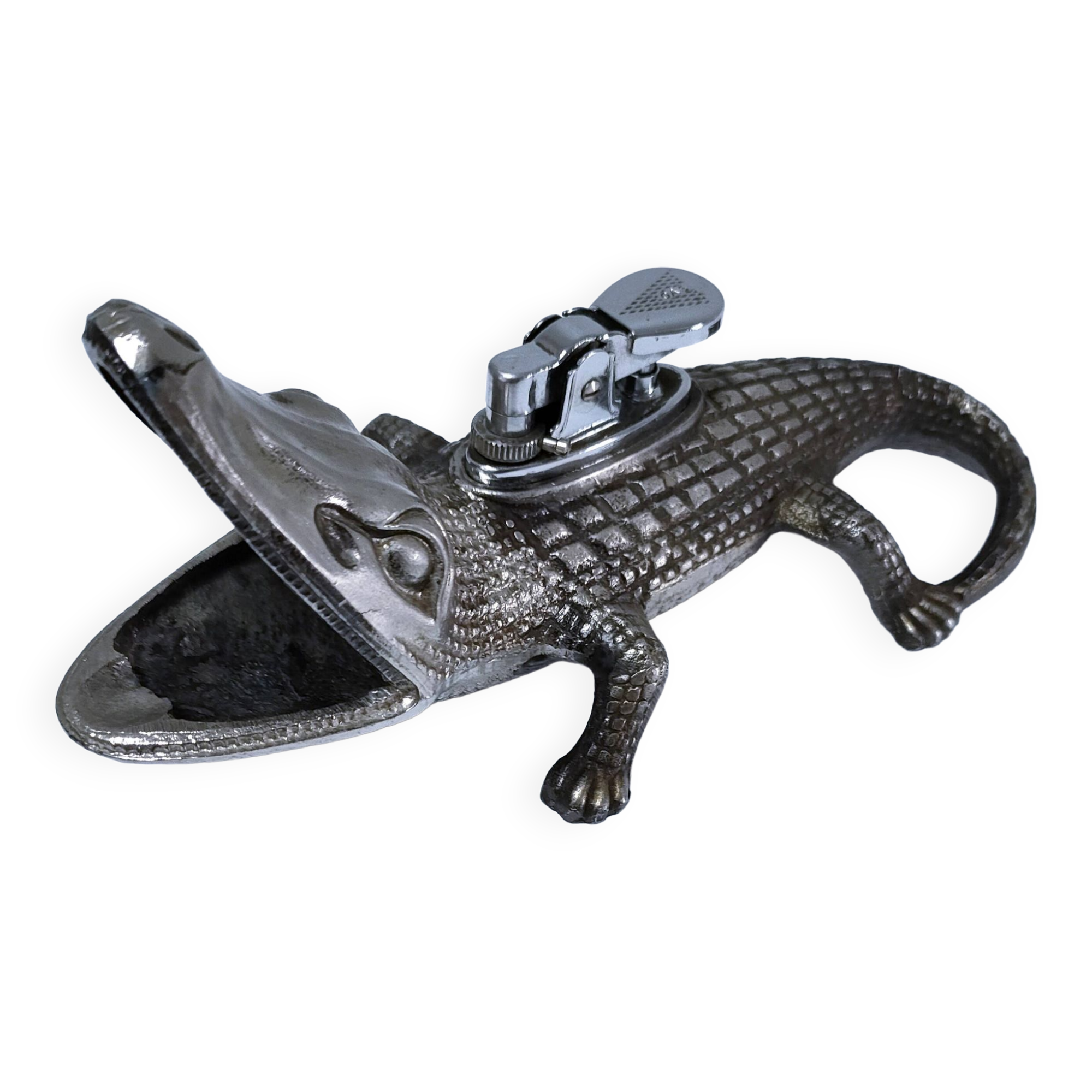 Vintage silver metal crocodile alligator lighter ashtray