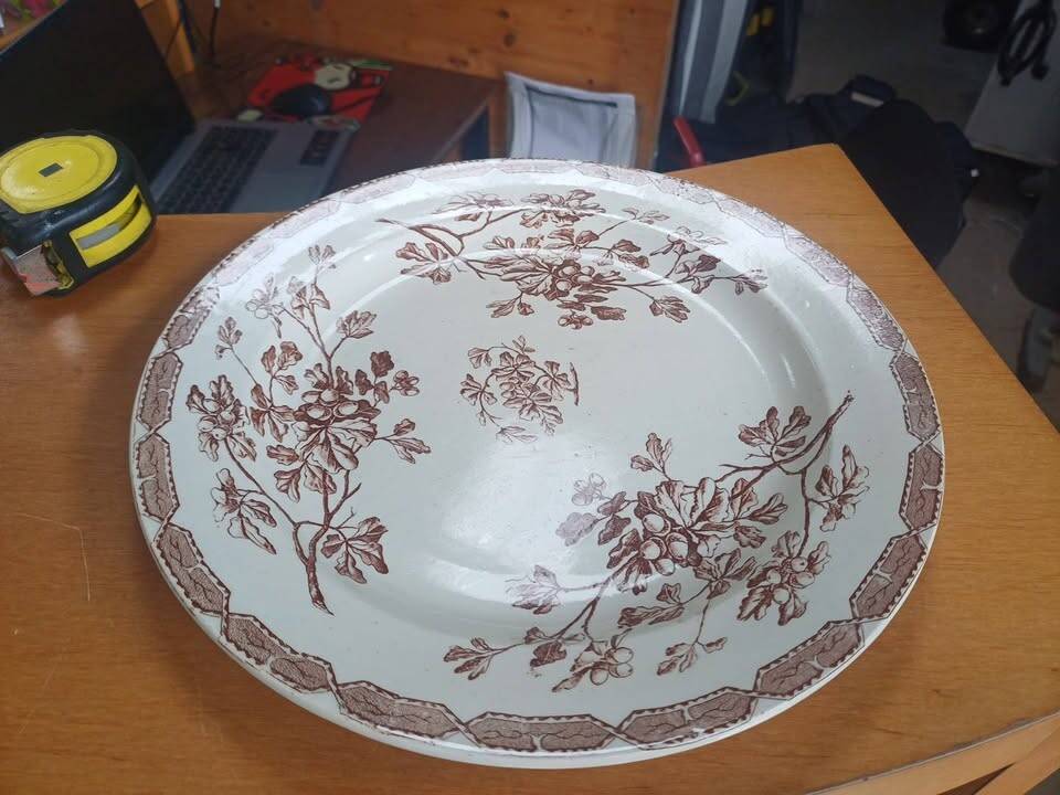Large vintage round plate Lunéville K&G ironstone