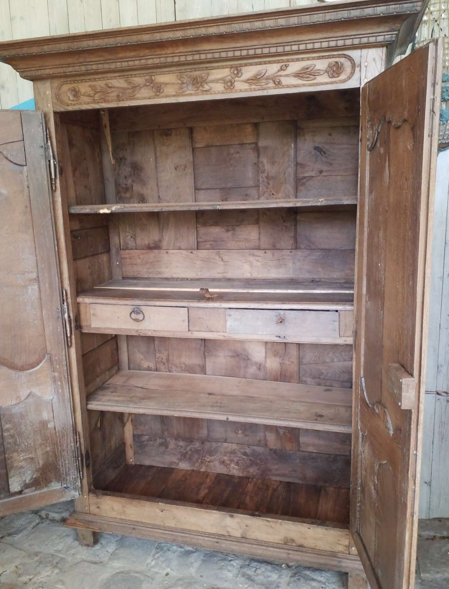 Armoire en chêne