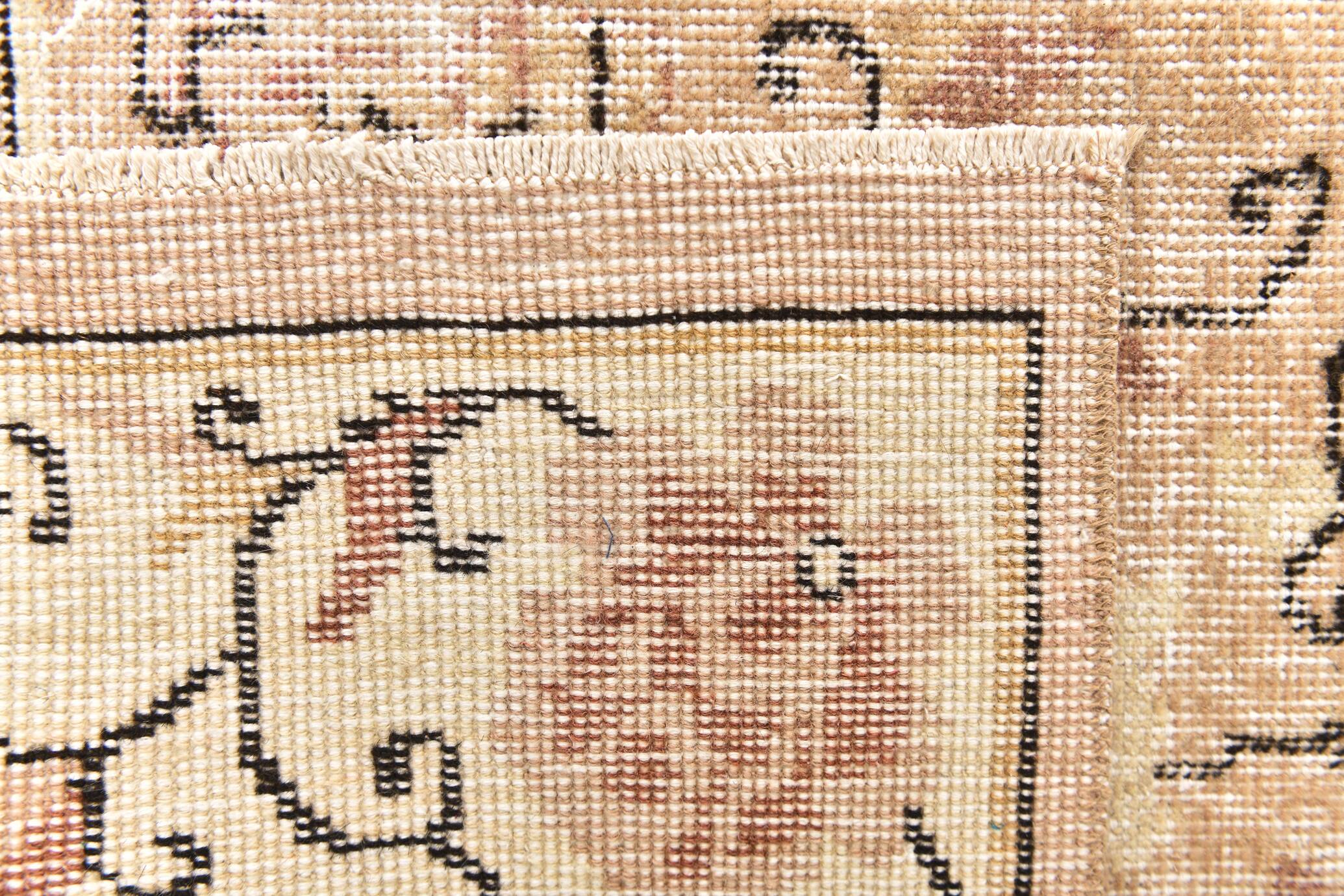 Tapis vintage floral turc