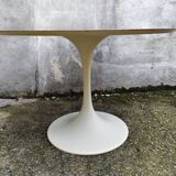 Vintage tulip foot table