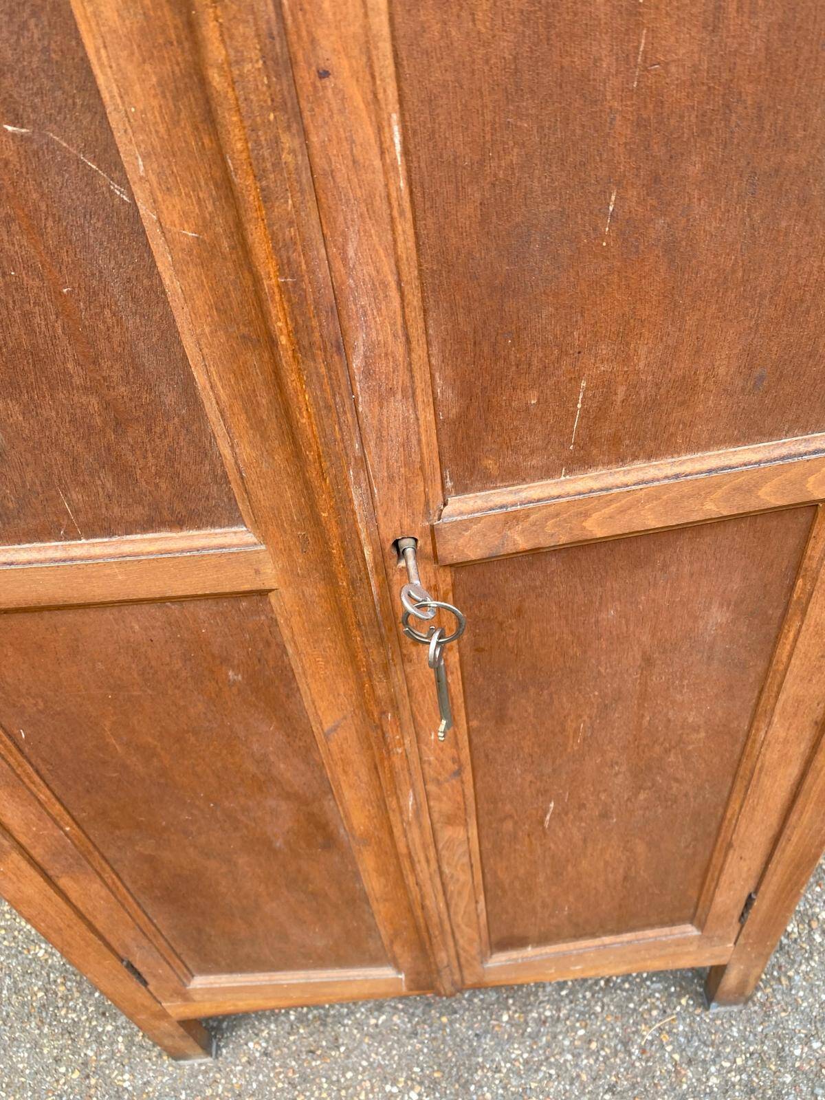 Armoire parisienne art déco en bois