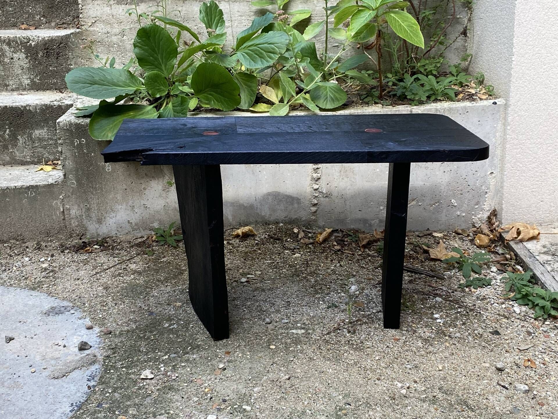 Table basse bois brûlé
