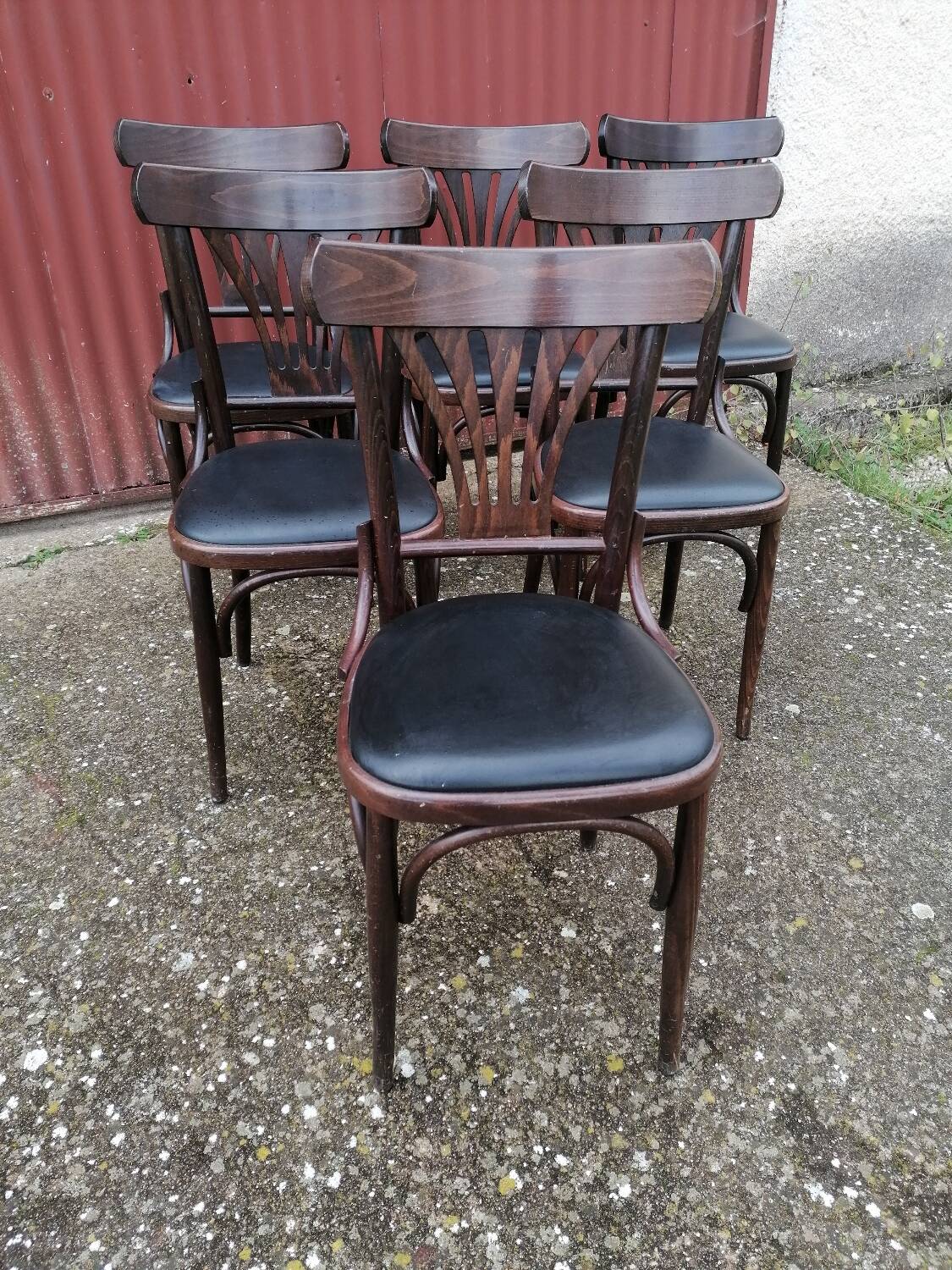 Lot de 6 chaises bistrot skaï noir vintage