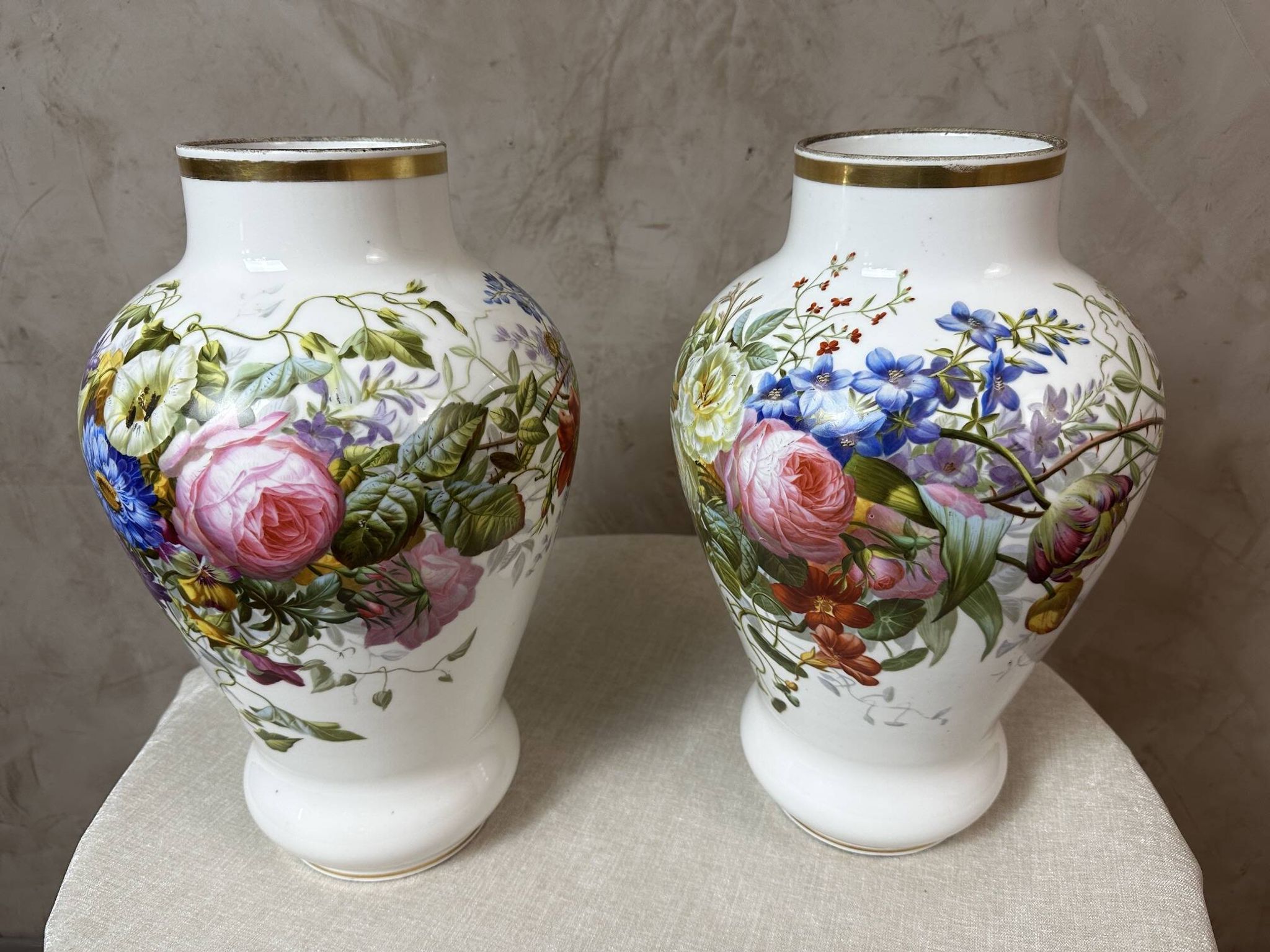 Paire de vases porcelaine de Paris